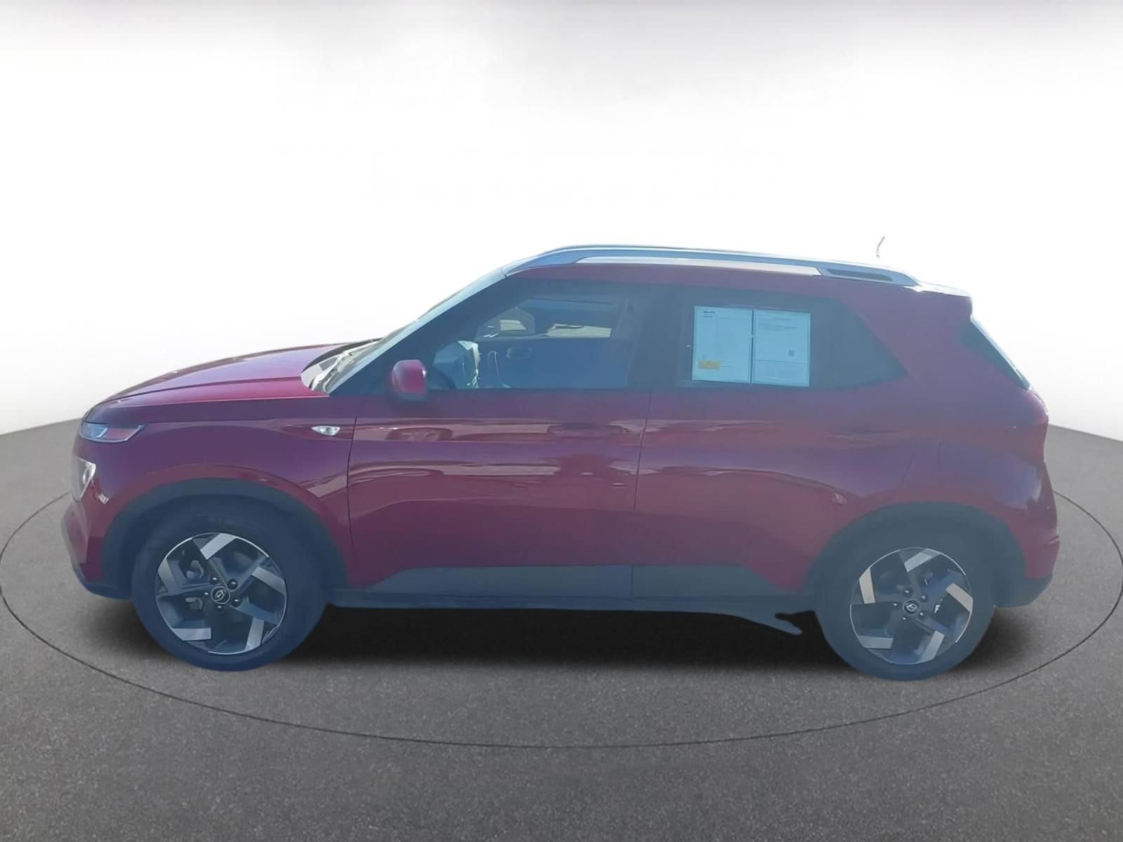 Thumbnail: 2023 Hyundai Venue - 7