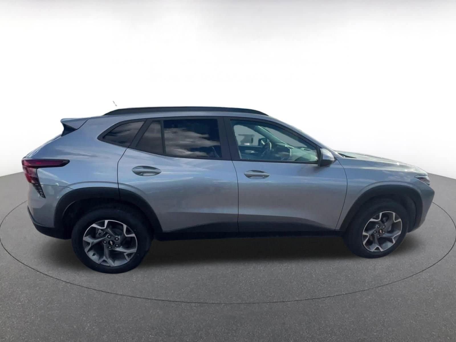 Thumbnail: 2025 Chevrolet Trax - 15