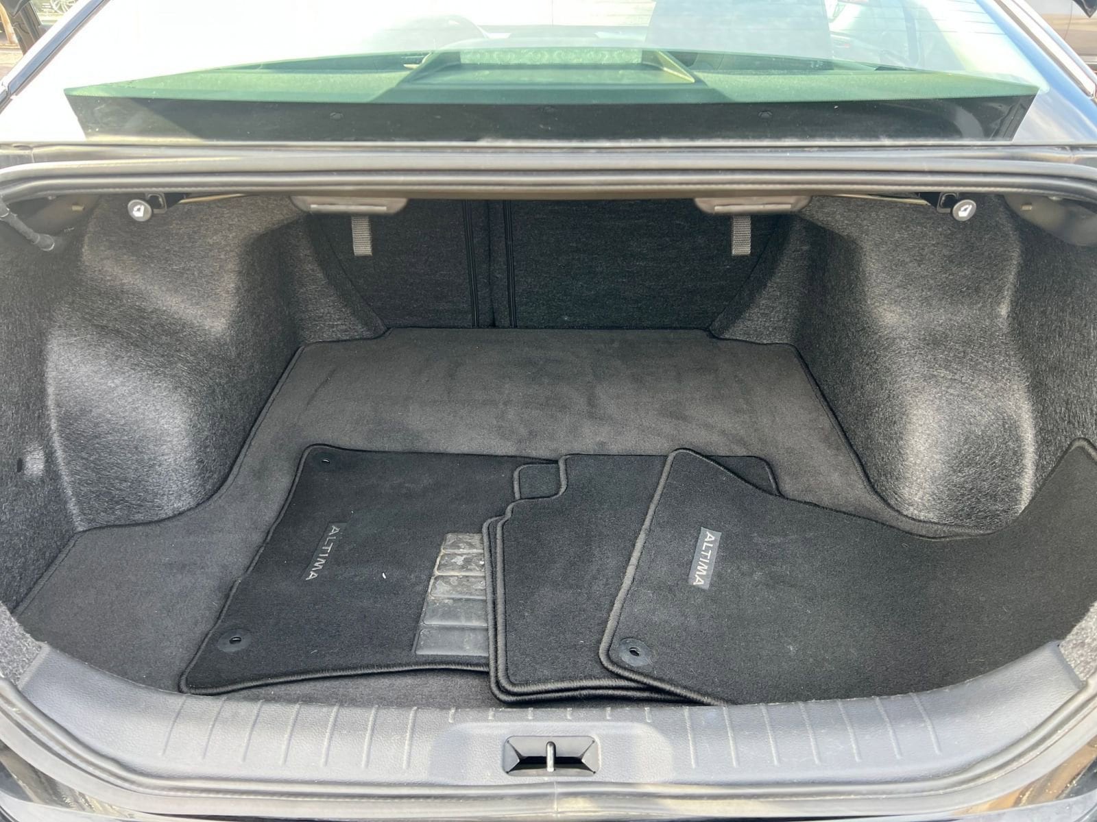 Thumbnail: 2025 Nissan Altima - 31