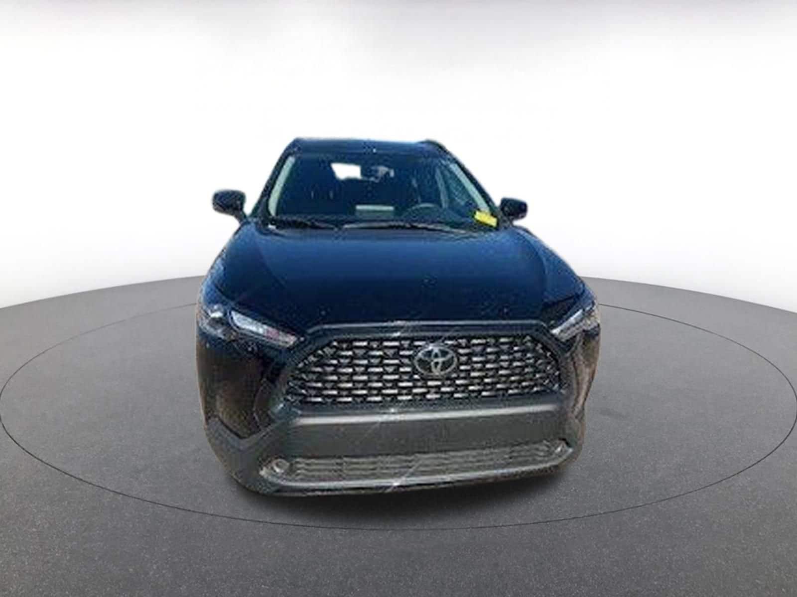 Thumbnail: 2025 Toyota Corolla Cross - 2