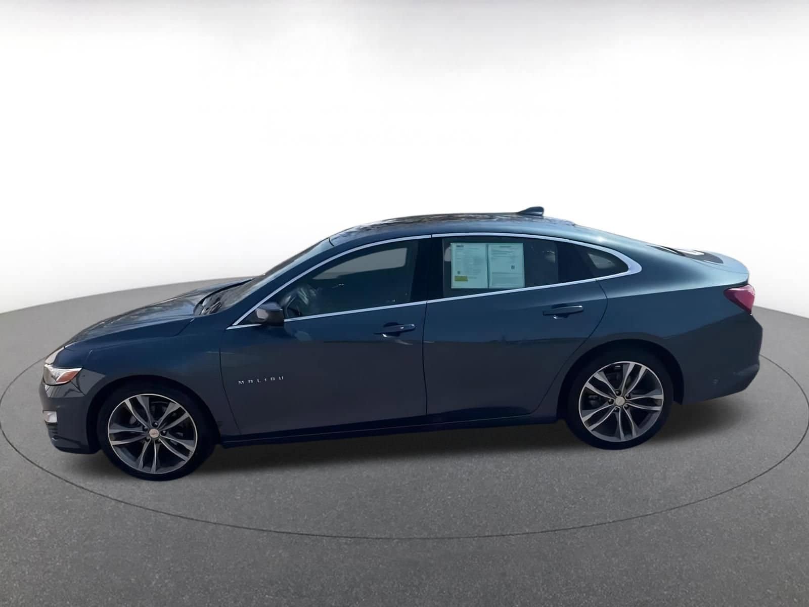 Thumbnail: 2024 Chevrolet Malibu - 9