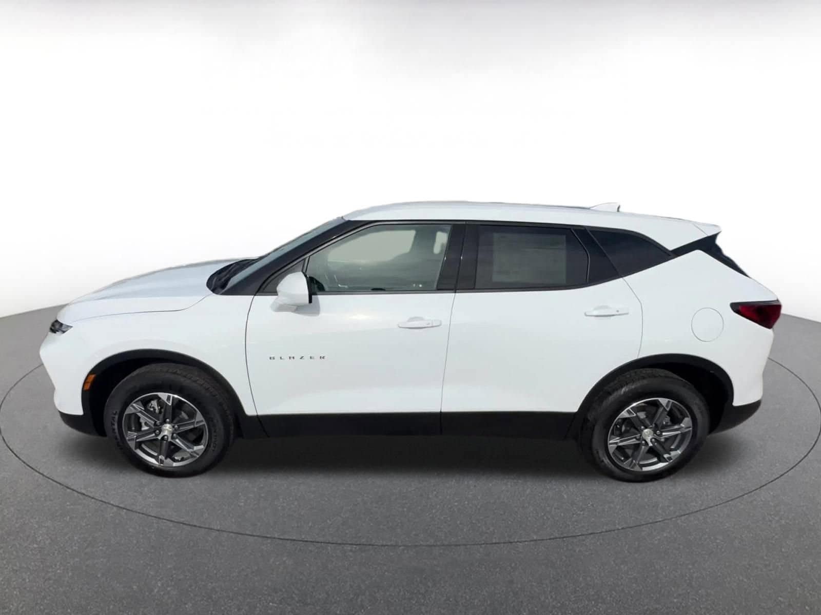 Thumbnail: 2025 Chevrolet Blazer - 9