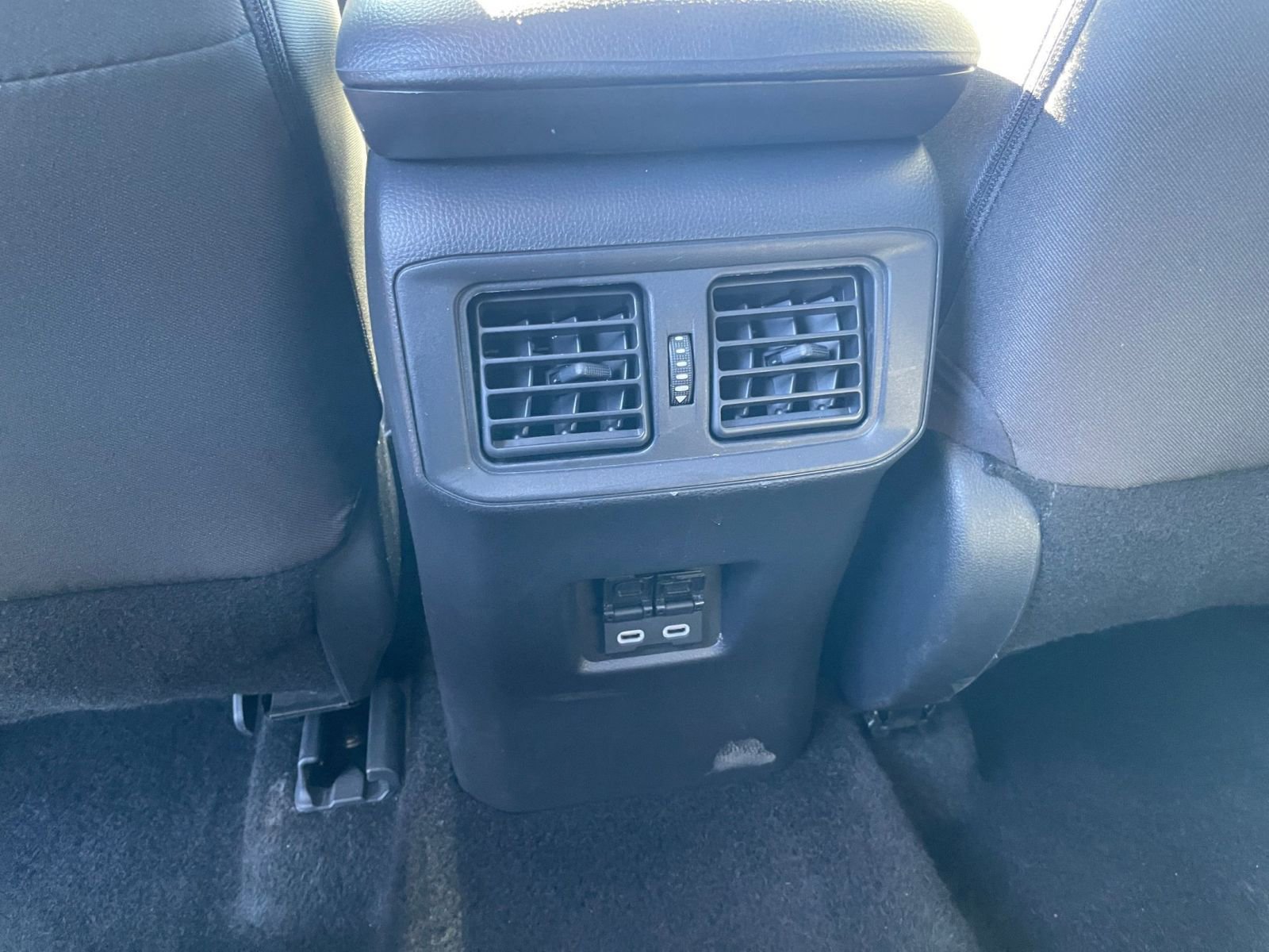 Thumbnail: 2025 Toyota RAV4 - 24