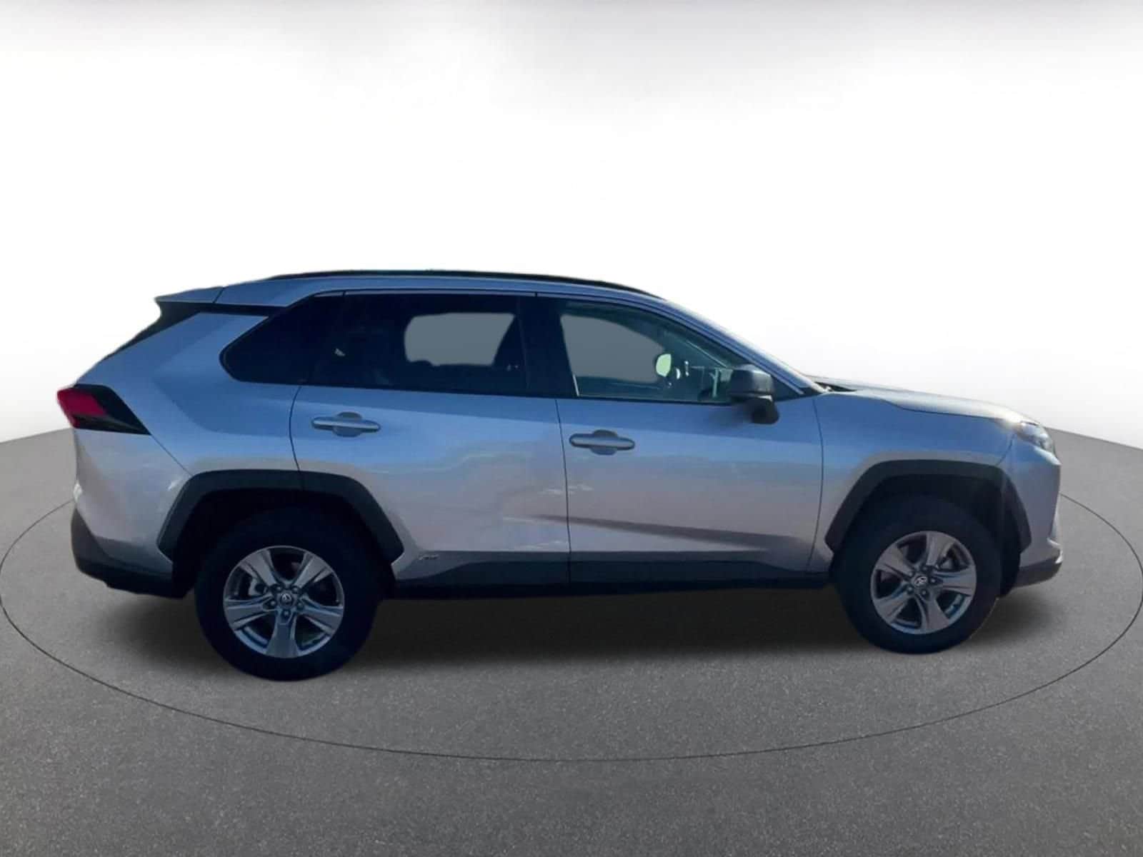Thumbnail: 2025 Toyota RAV4 - 16