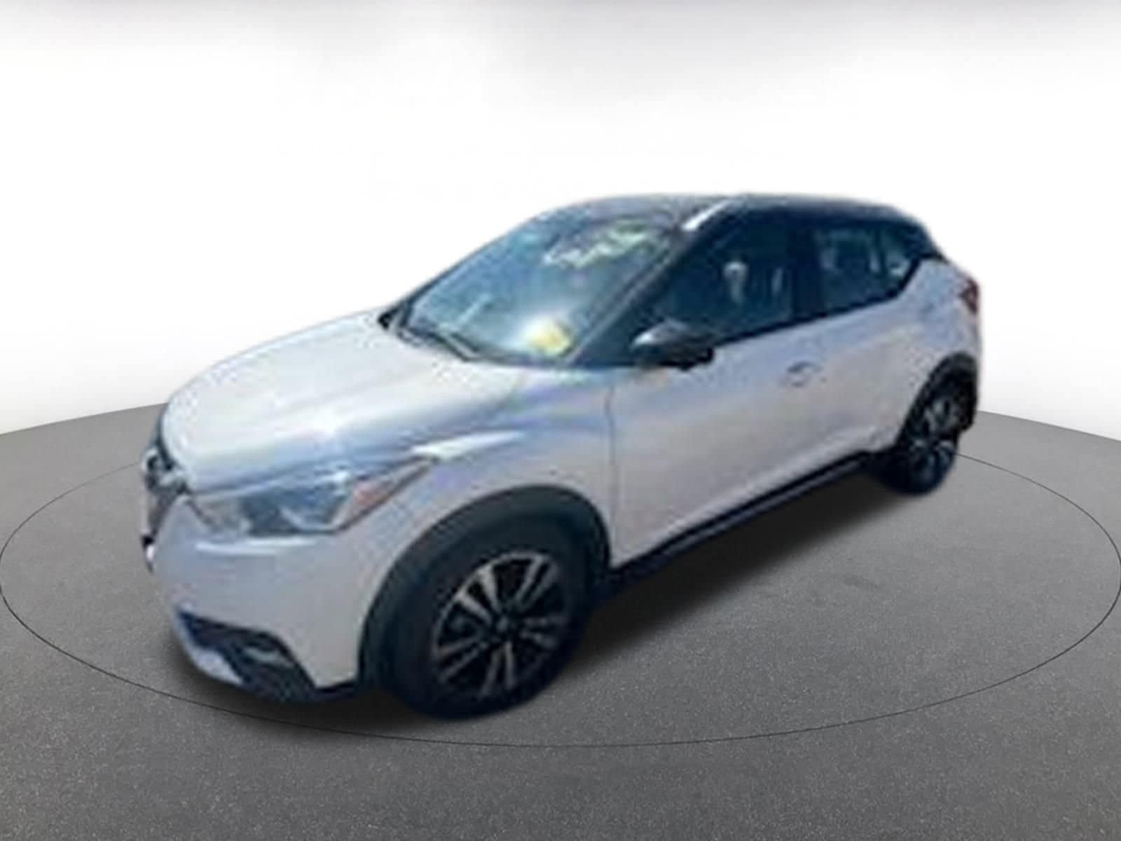 Thumbnail: 2020 Nissan Kicks - 3