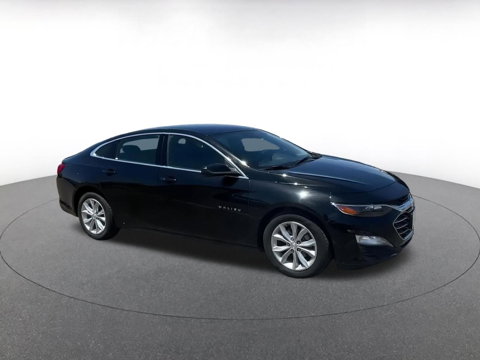 Thumbnail: 2024 Chevrolet Malibu - 2