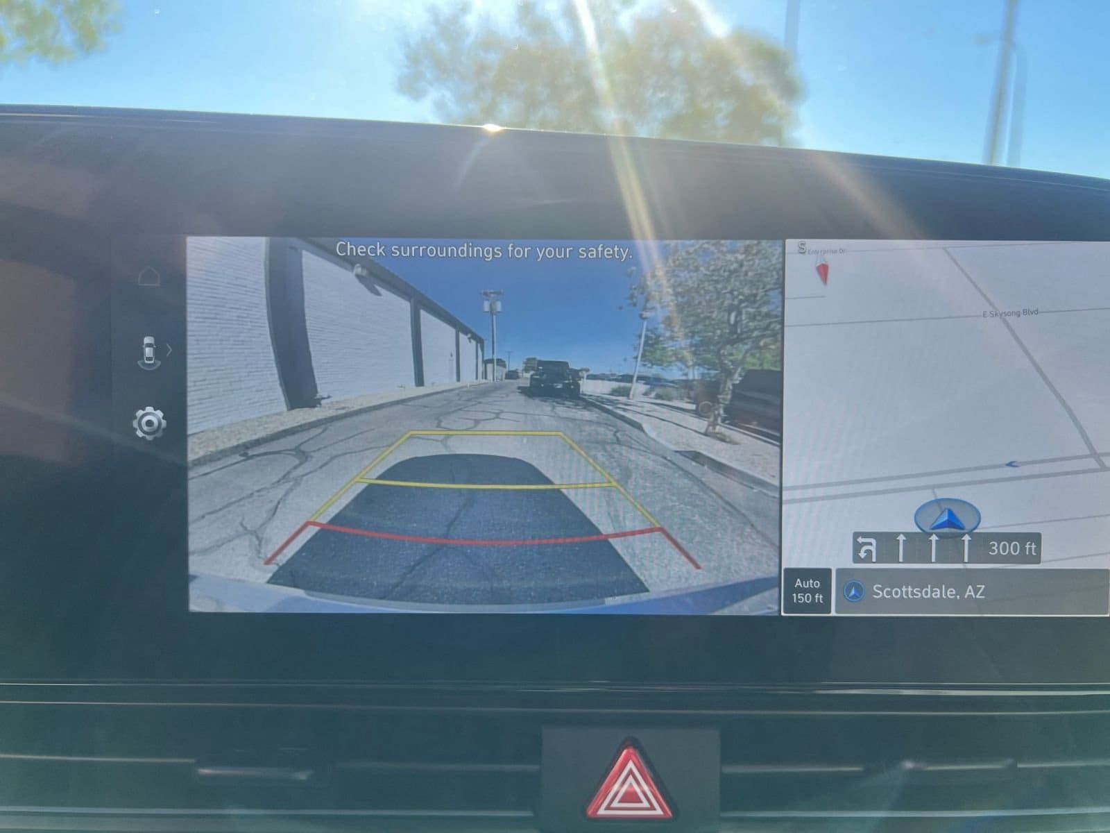 Thumbnail: 2025 Hyundai Elantra - 17