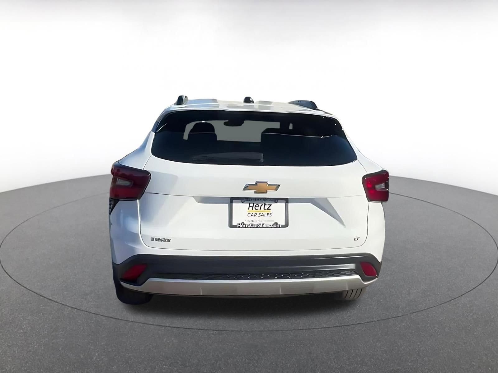 Thumbnail: 2025 Chevrolet Trax - 11
