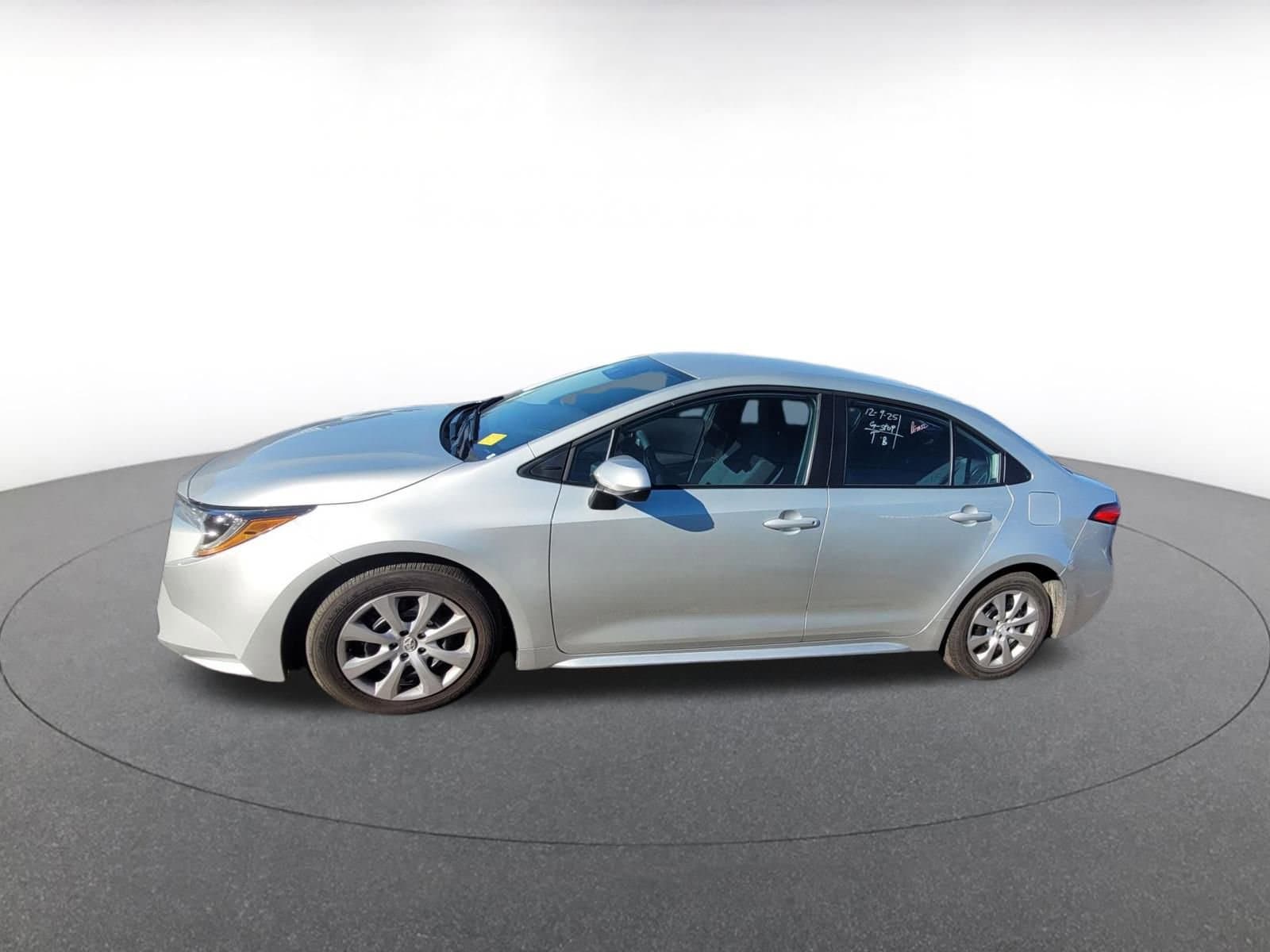 Thumbnail: 2025 Toyota Corolla - 2