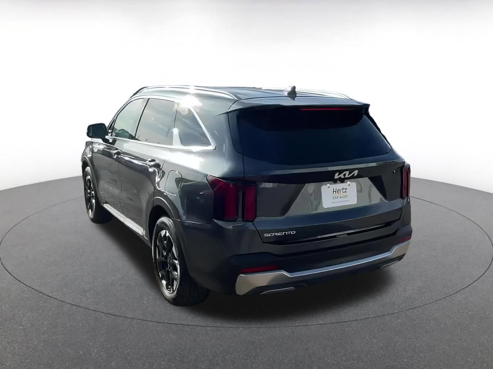 2024 Kia Sorento S 10