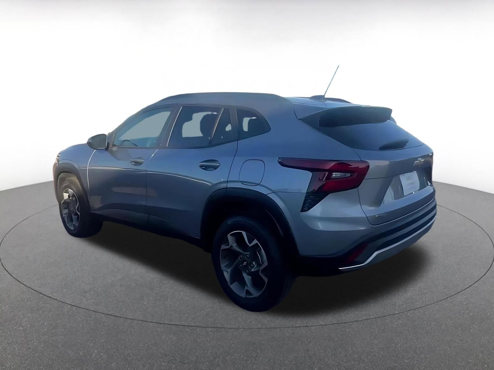 Thumbnail: 2025 Chevrolet Trax - 10