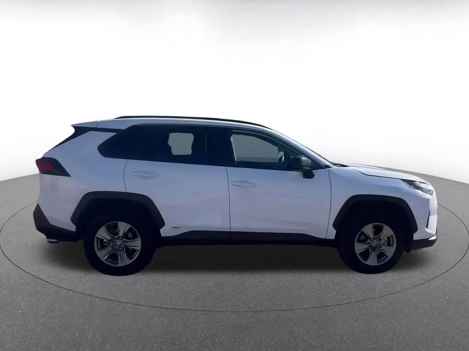 Thumbnail: 2025 Toyota RAV4 - 15