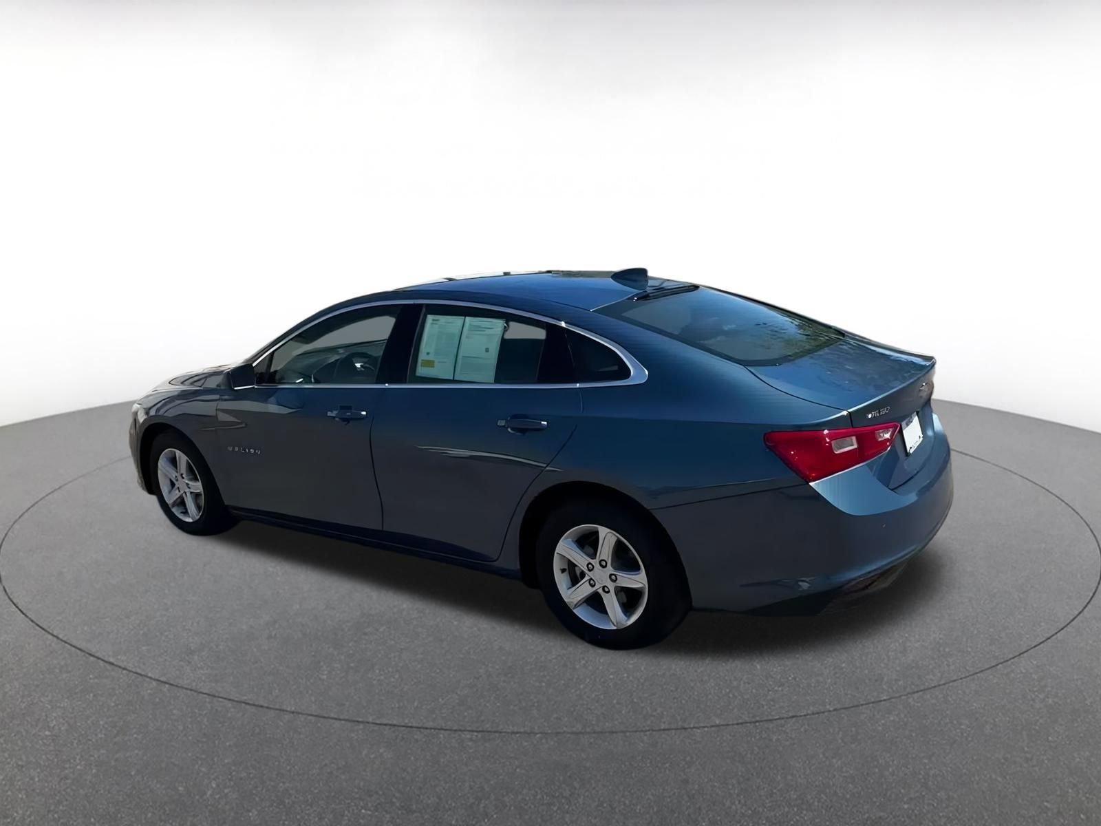 Thumbnail: 2023 Kia Forte - 10