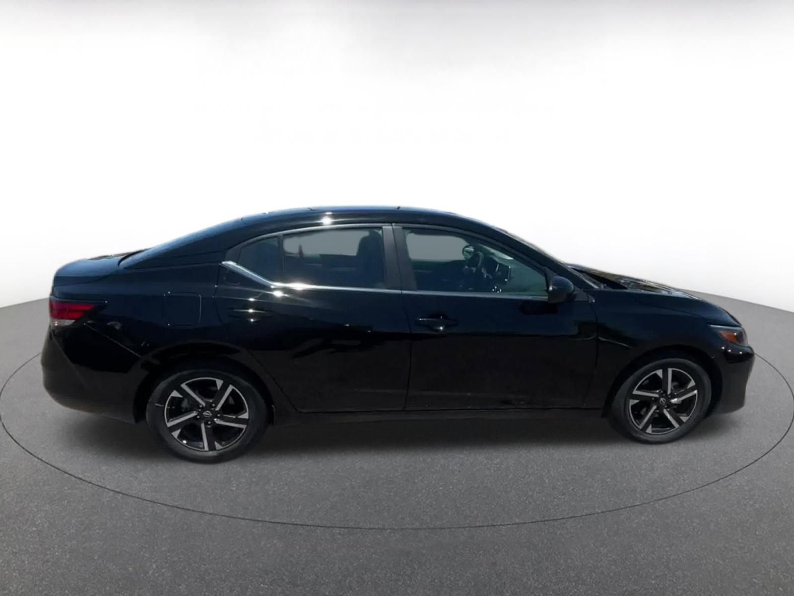 2024 Nissan Sentra SV 16