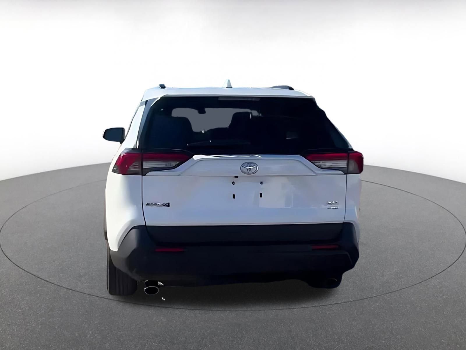 Thumbnail: 2025 Toyota RAV4 - 11