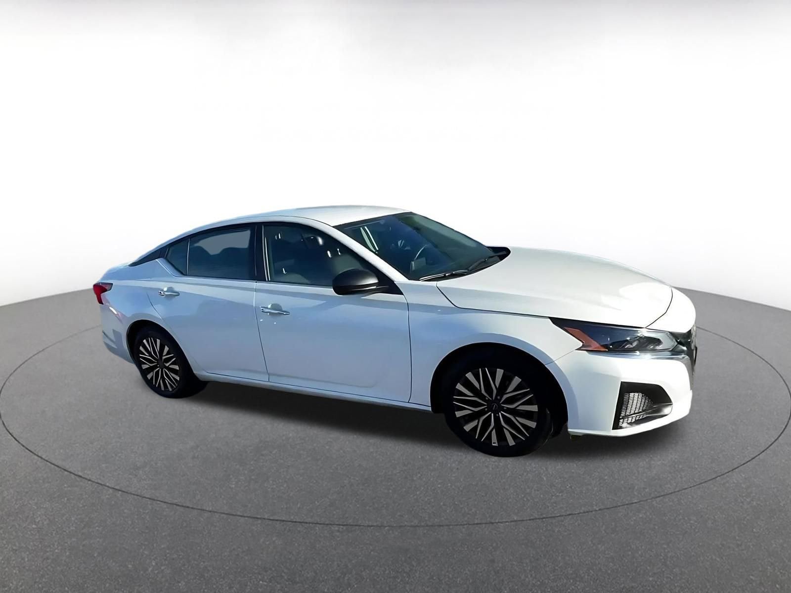 Thumbnail: 2025 Nissan Altima - 2