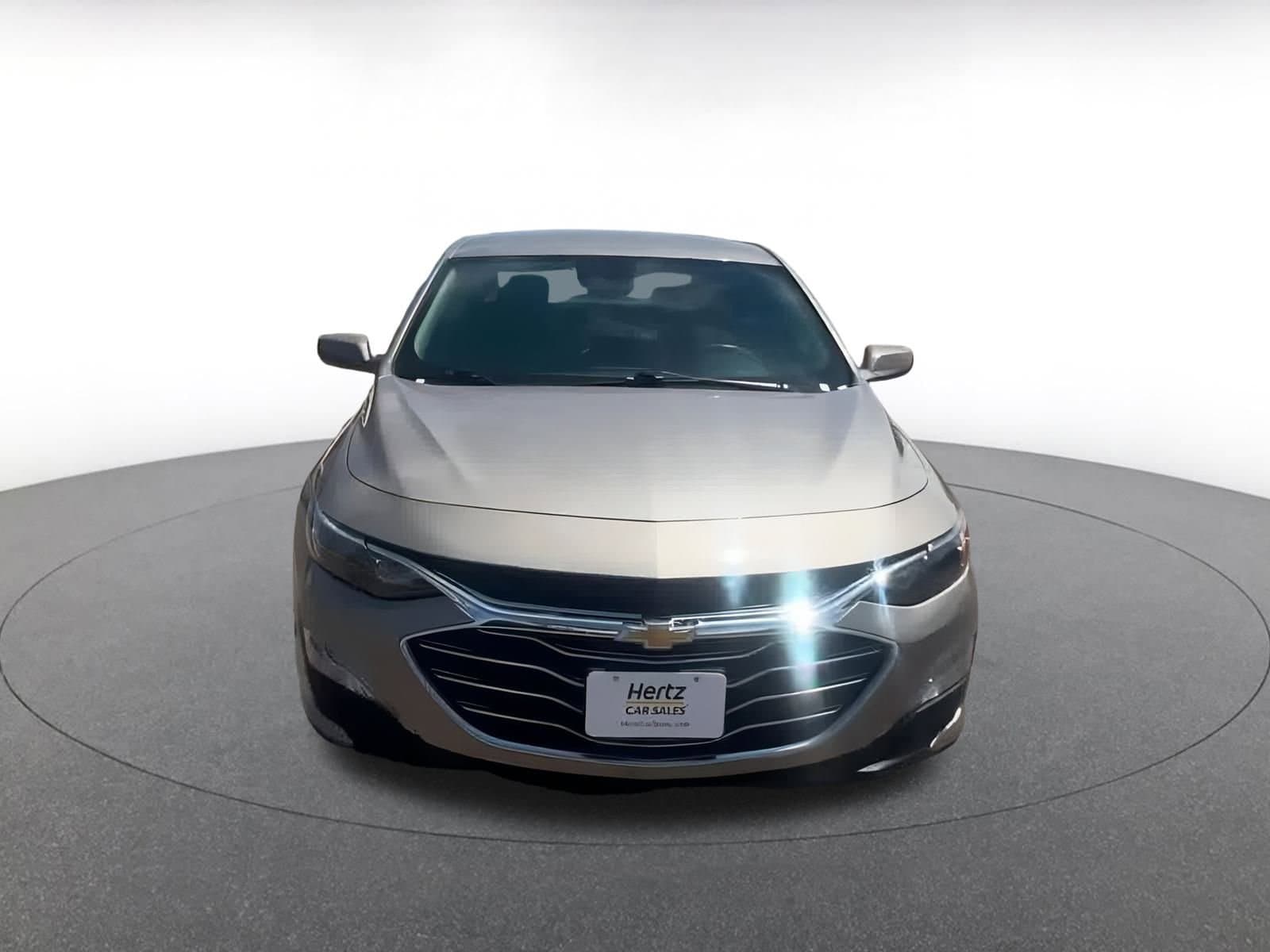 Thumbnail: 2023 Chevrolet Malibu - 4