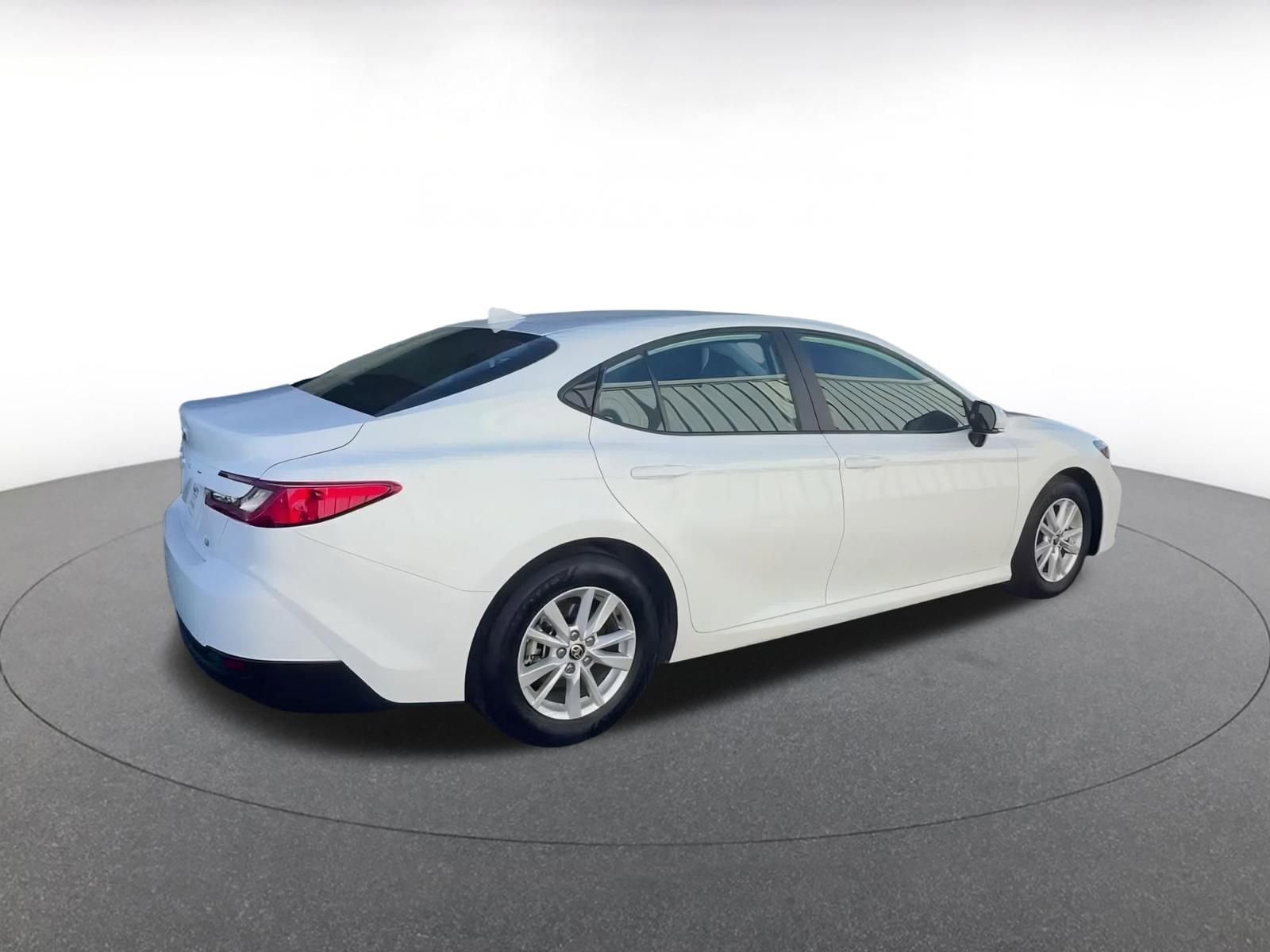 Thumbnail: 2025 Toyota Camry - 15