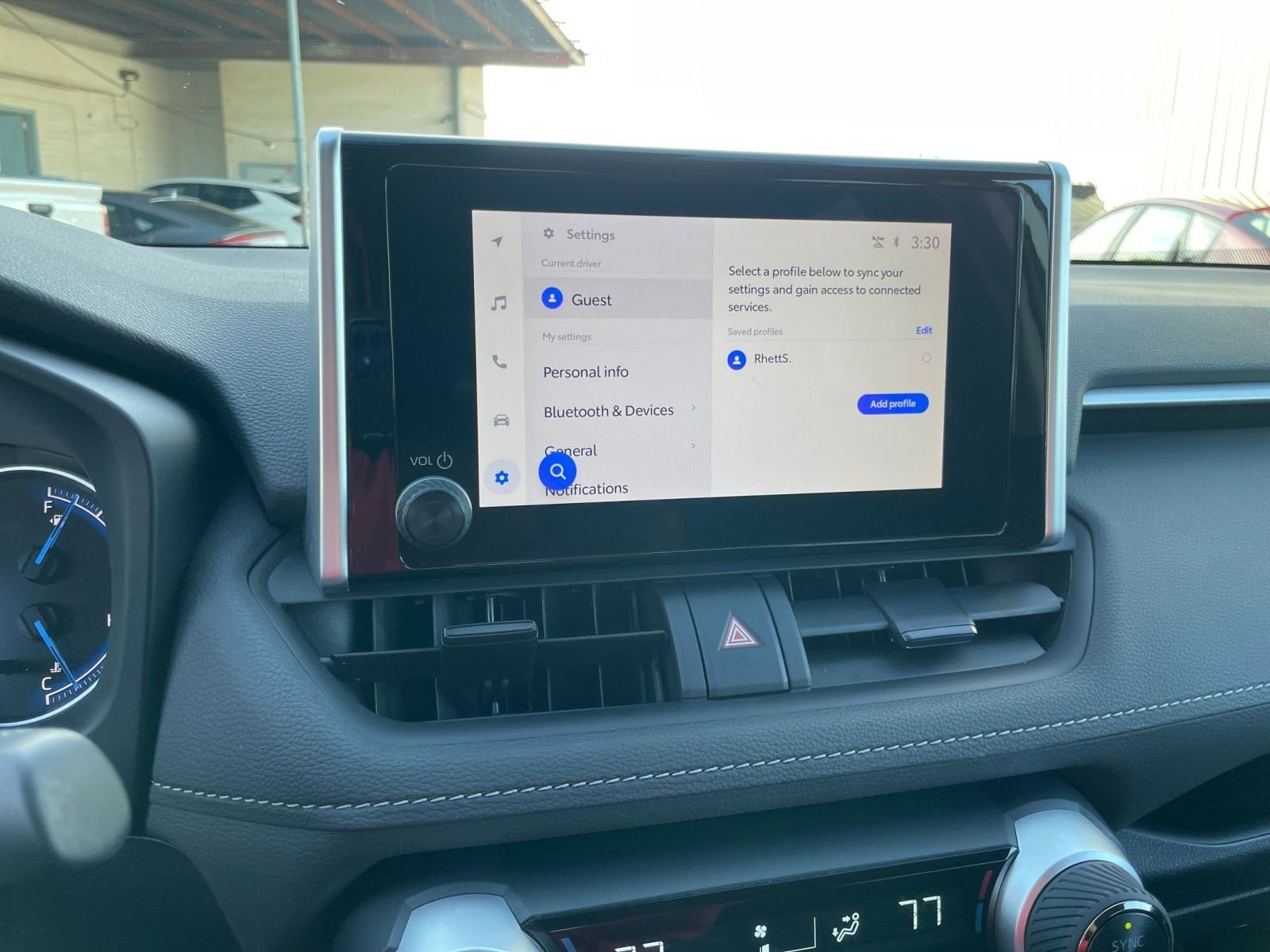 Thumbnail: 2025 Toyota RAV4 - 21