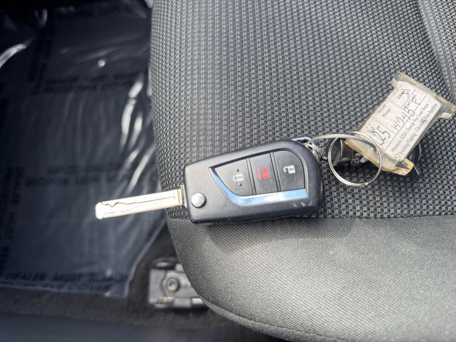 Thumbnail: 2025 Toyota RAV4 - 21