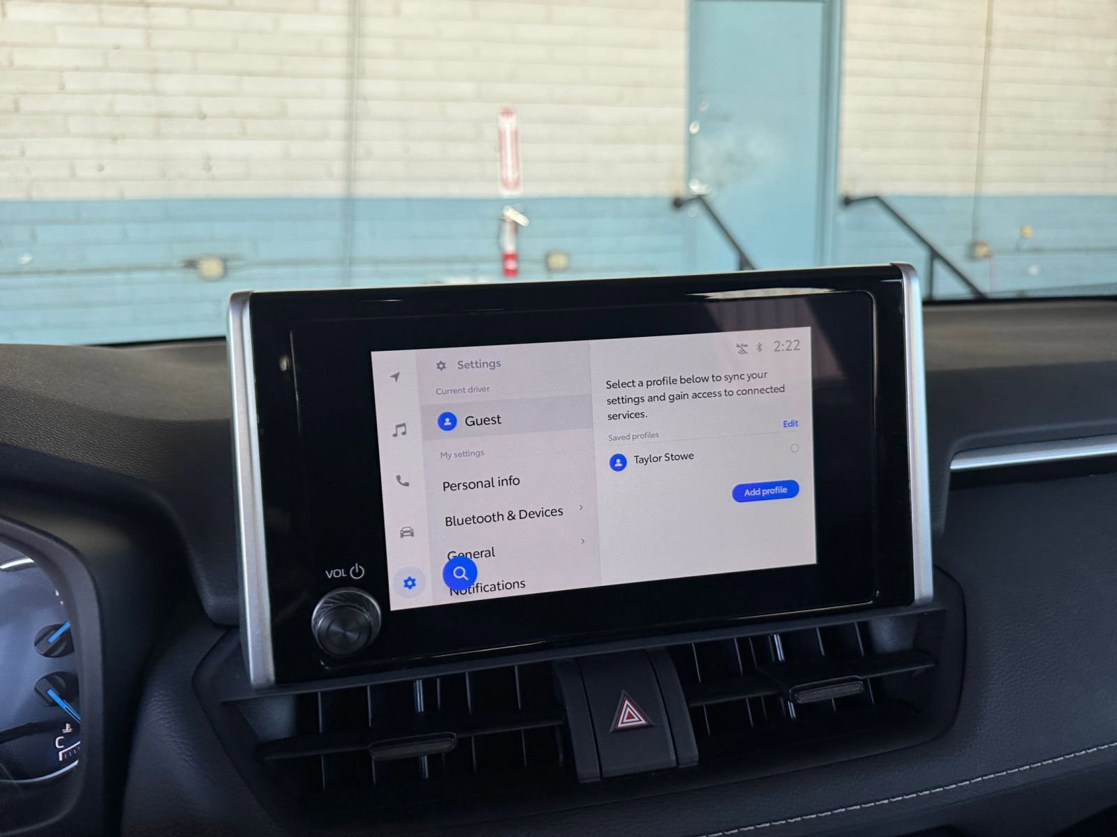 Thumbnail: 2025 Toyota RAV4 - 21