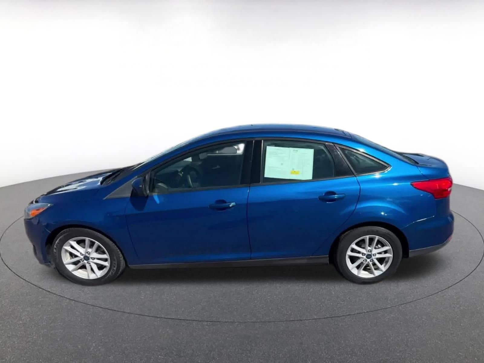 Thumbnail: 2018 Ford Focus - 9