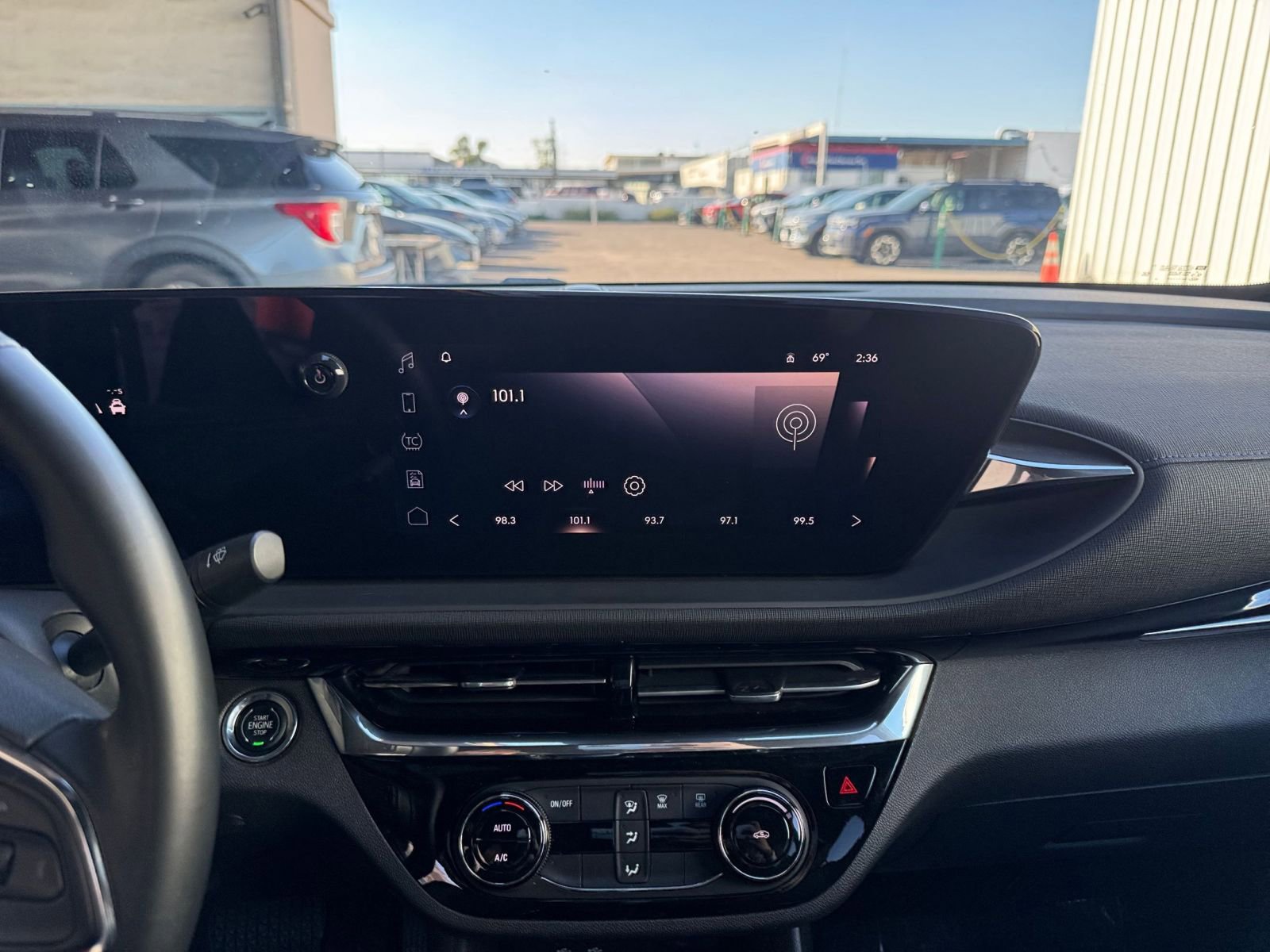 Thumbnail: 2025 Buick Envista - 21