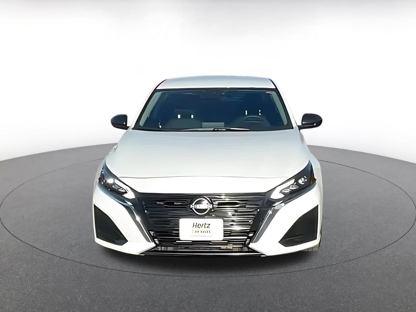 Thumbnail: 2025 Nissan Altima - 4