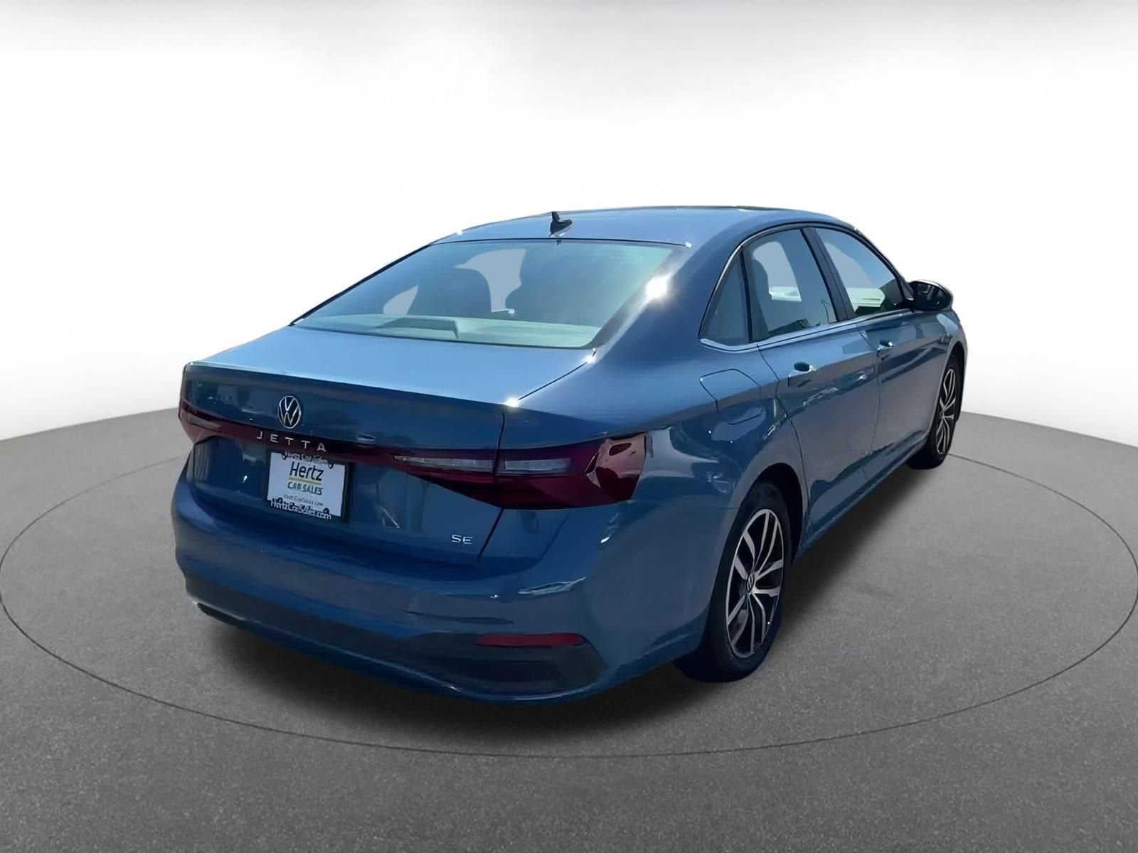 Thumbnail: 2025 Volkswagen Jetta - 12