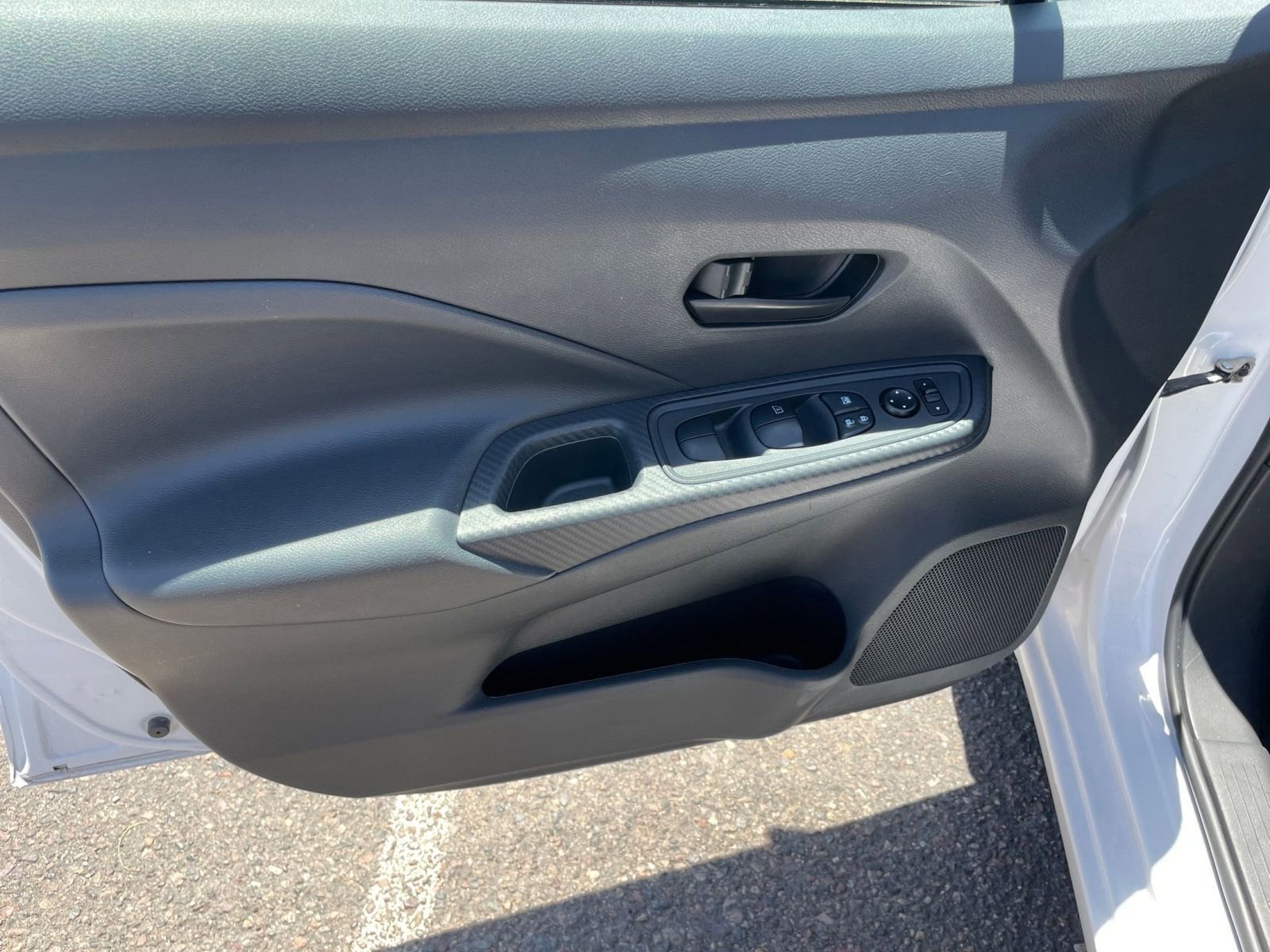 2024 Nissan Versa S 20