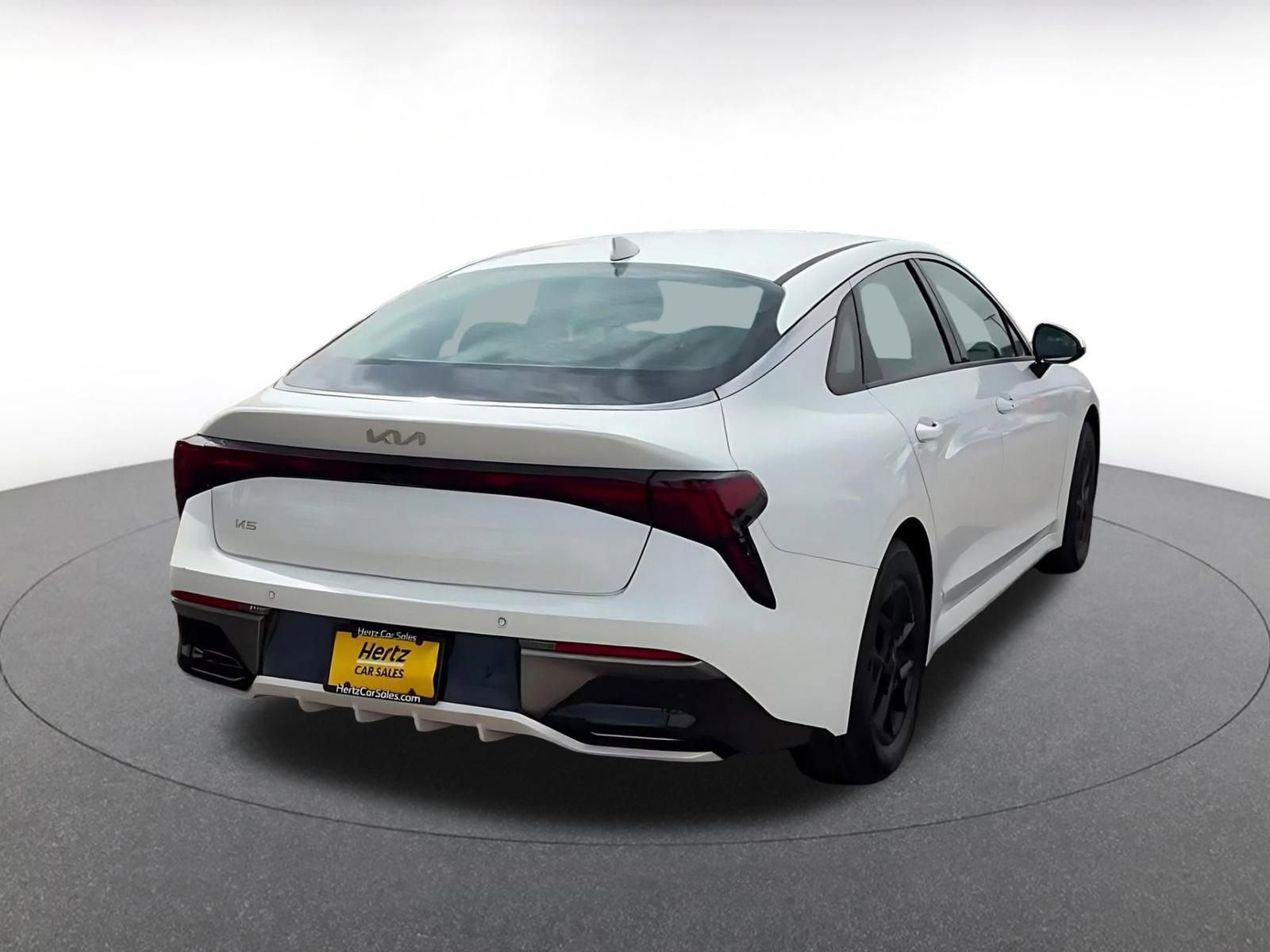 Thumbnail: 2025 Kia K5 - 10