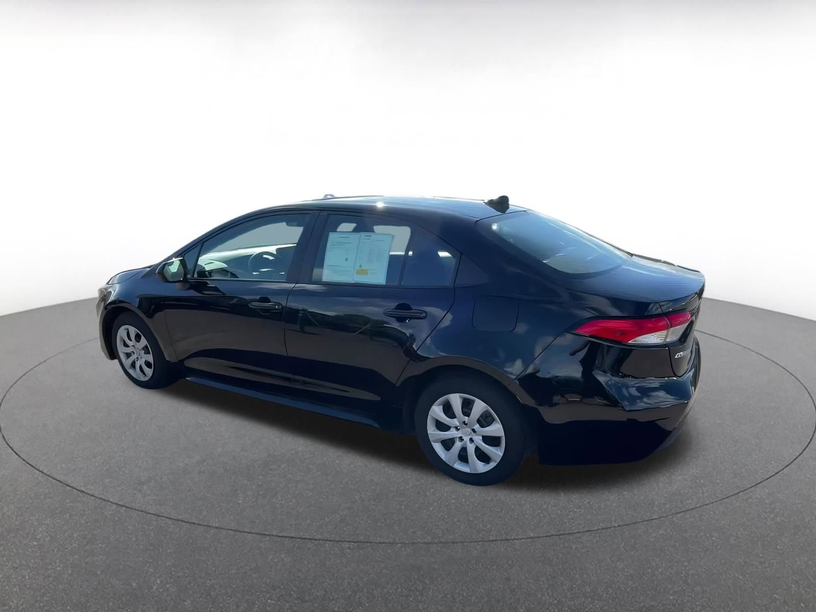 Thumbnail: 2025 Toyota Corolla - 10