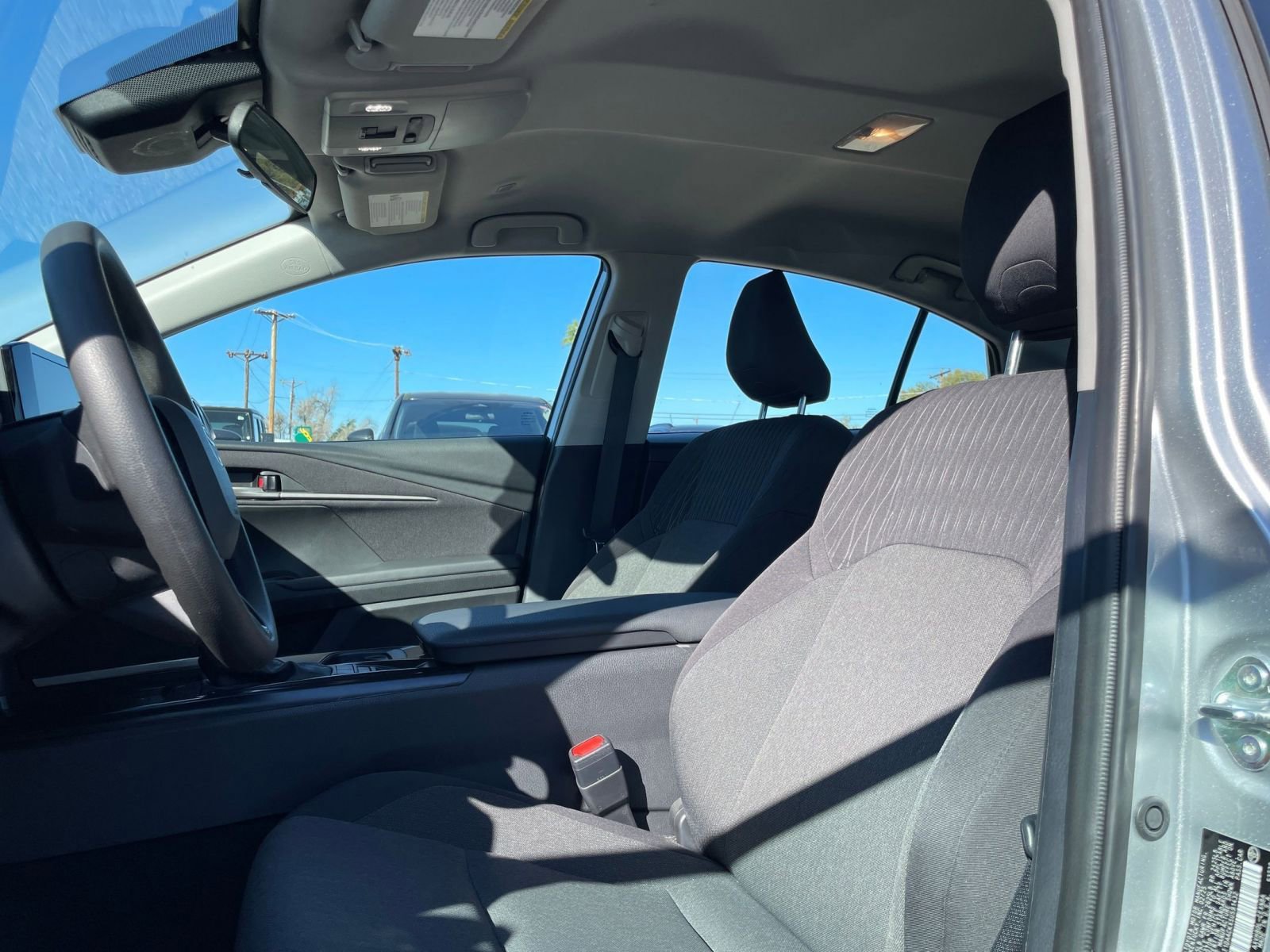 Thumbnail: 2025 Toyota Camry - 25