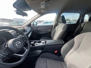 Thumbnail: 2023 Nissan Rogue - 17