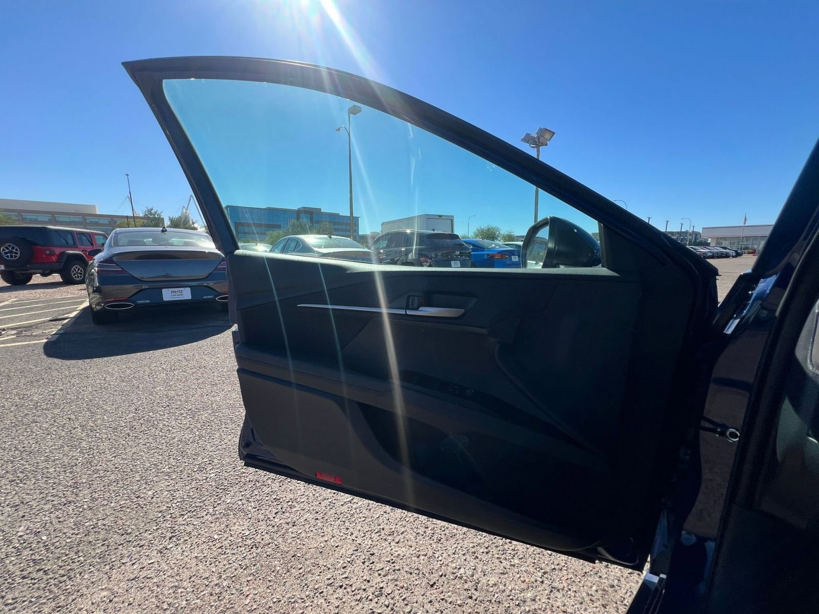 Thumbnail: 2025 Toyota Camry - 20