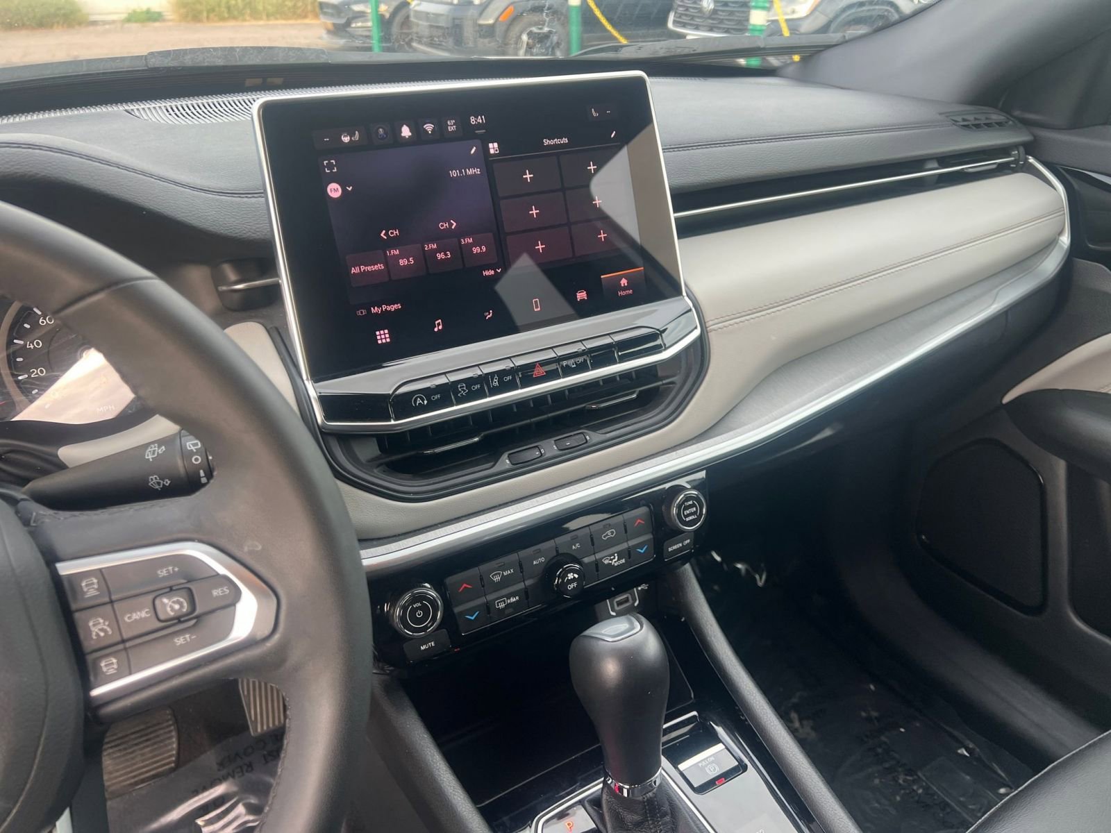 Thumbnail: 2025 Jeep Compass - 17