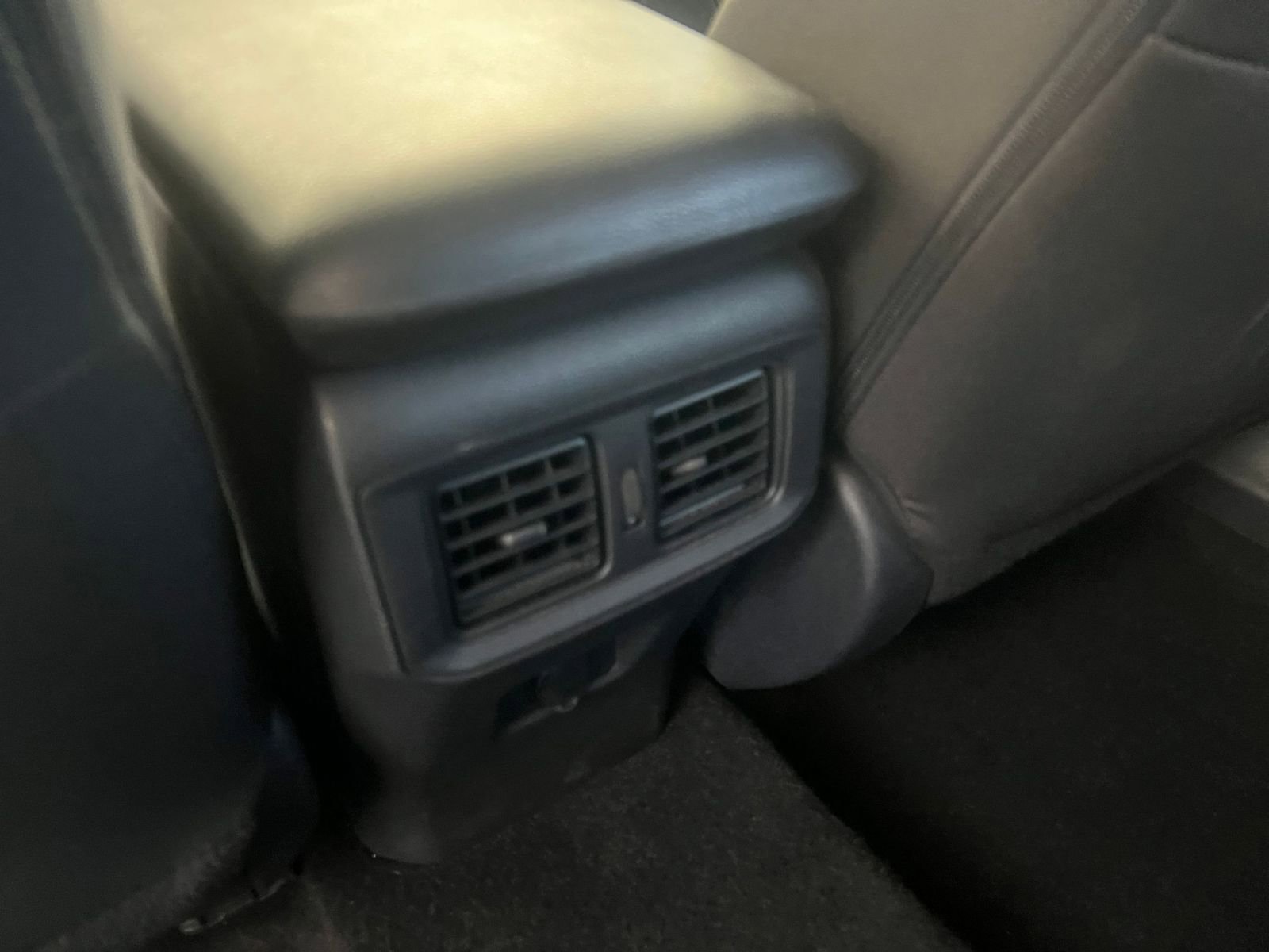 Thumbnail: 2025 Toyota RAV4 - 24