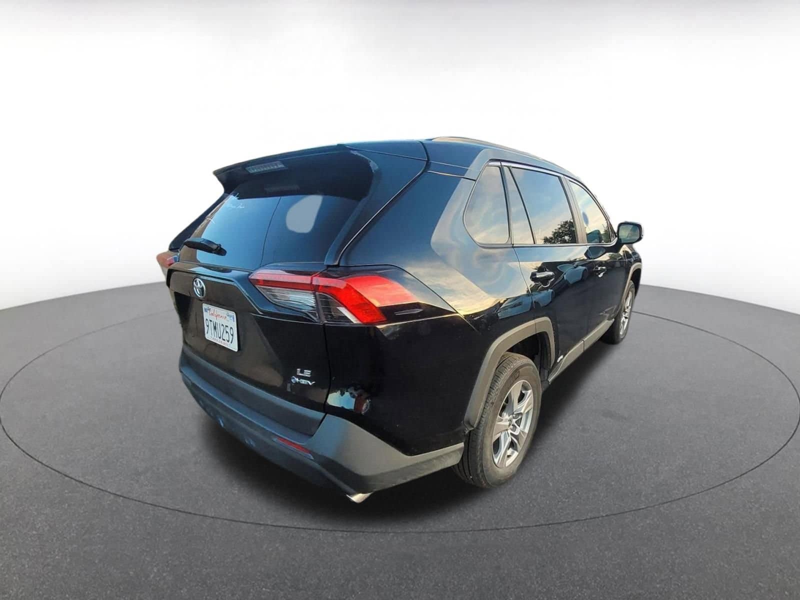 Thumbnail: 2025 Toyota RAV4 - 7