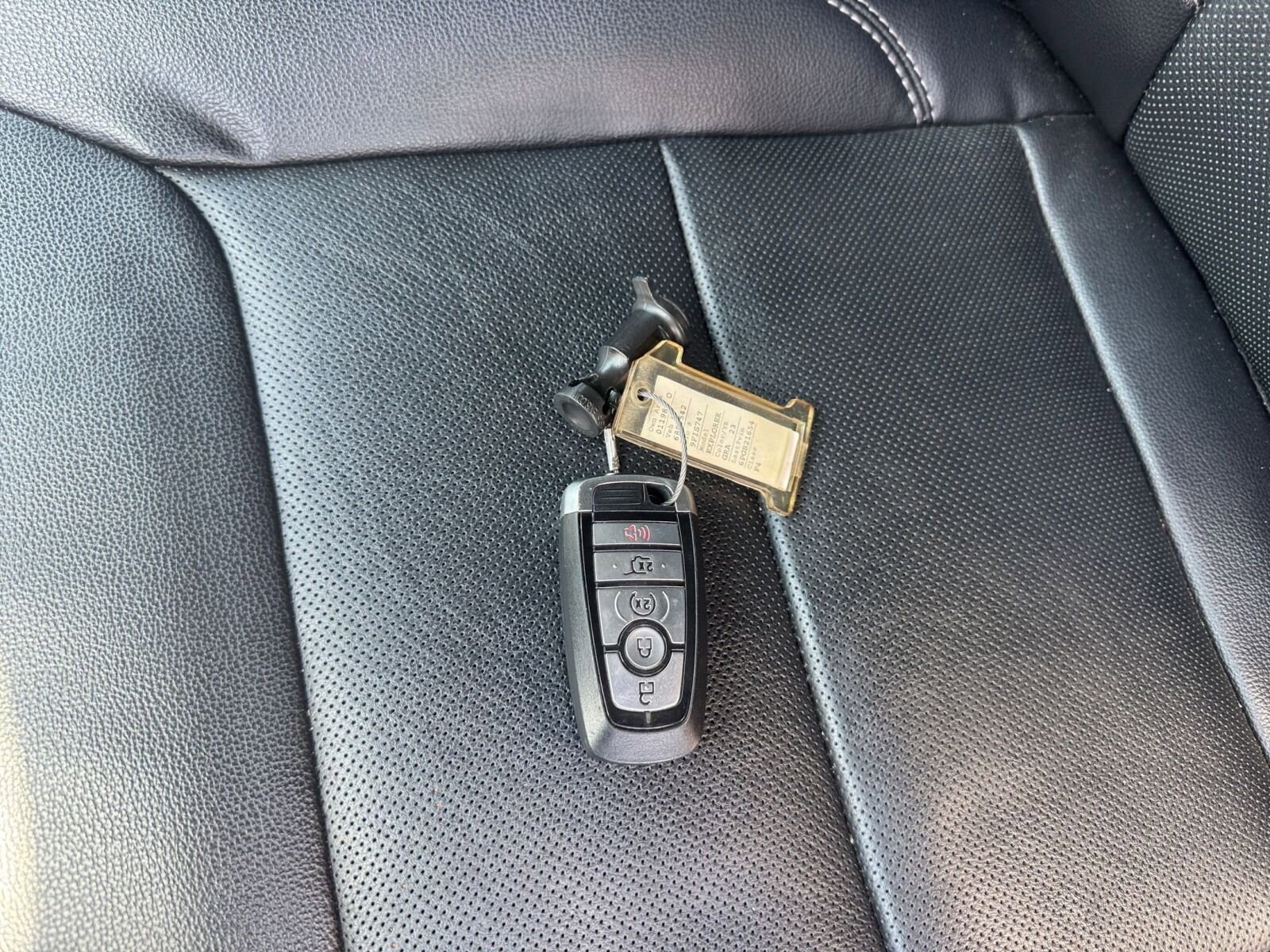 Thumbnail: 2023 Ford Explorer - 22