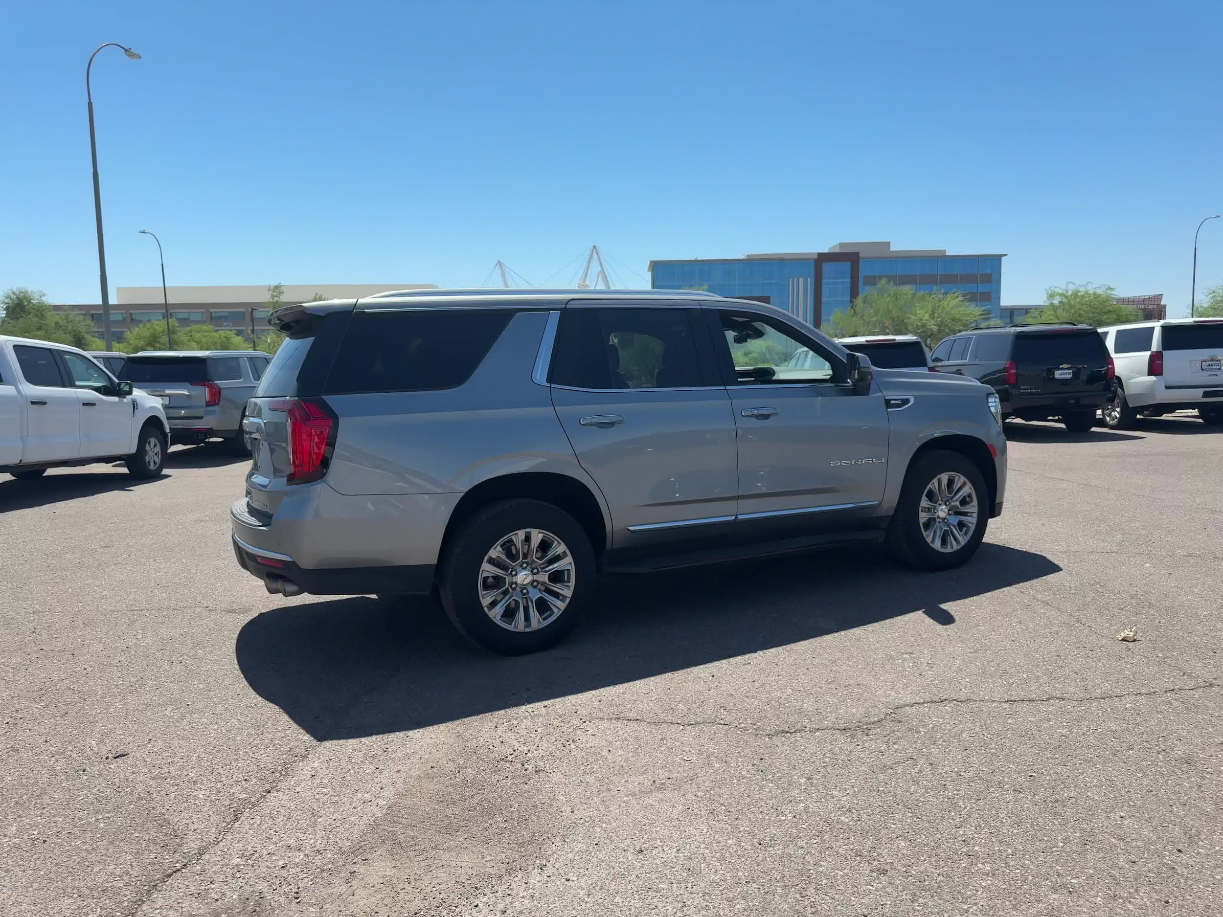 2023 GMC Yukon Denali 3