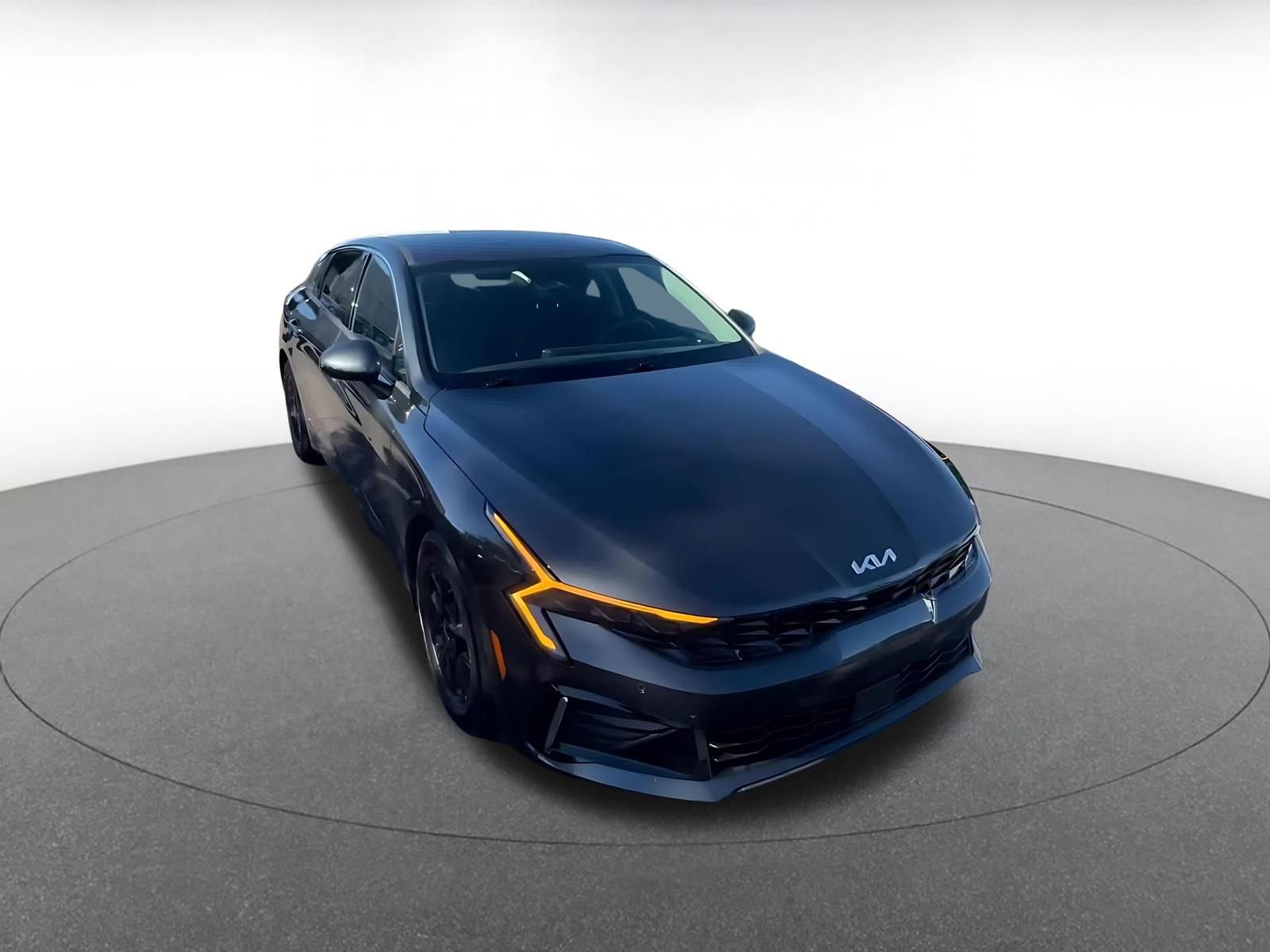 Thumbnail: 2025 Kia K5 - 3