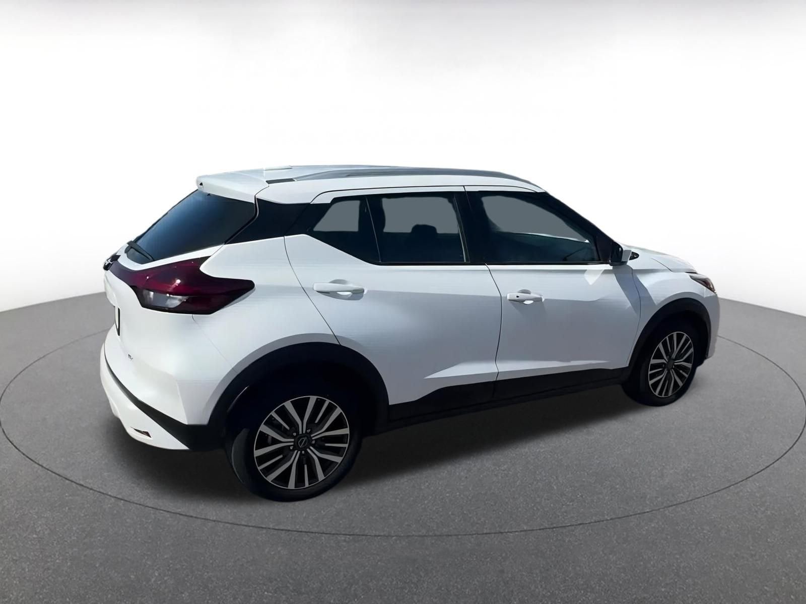 Thumbnail: 2024 Nissan Kicks - 14