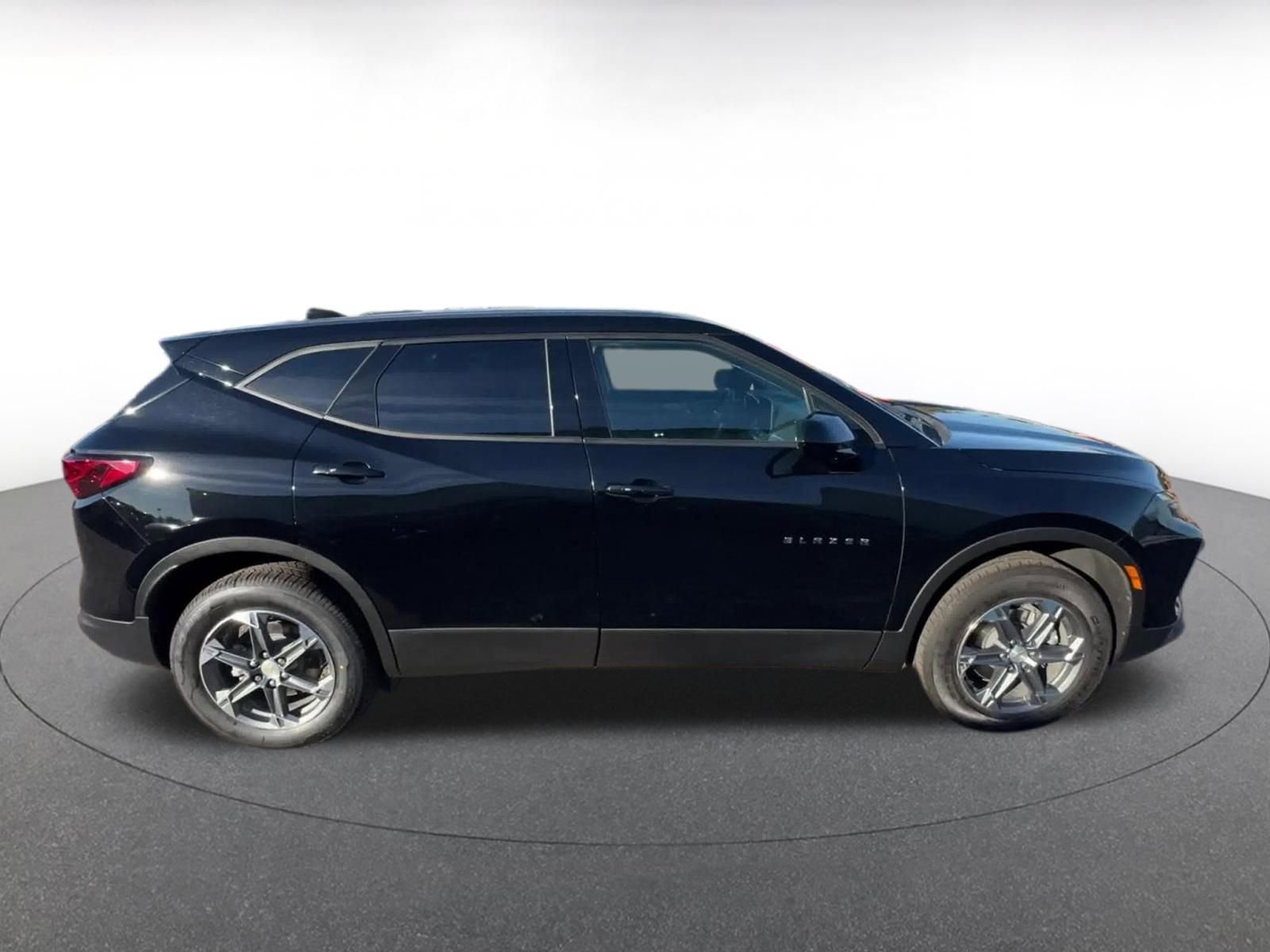 Thumbnail: 2025 Chevrolet Blazer - 16