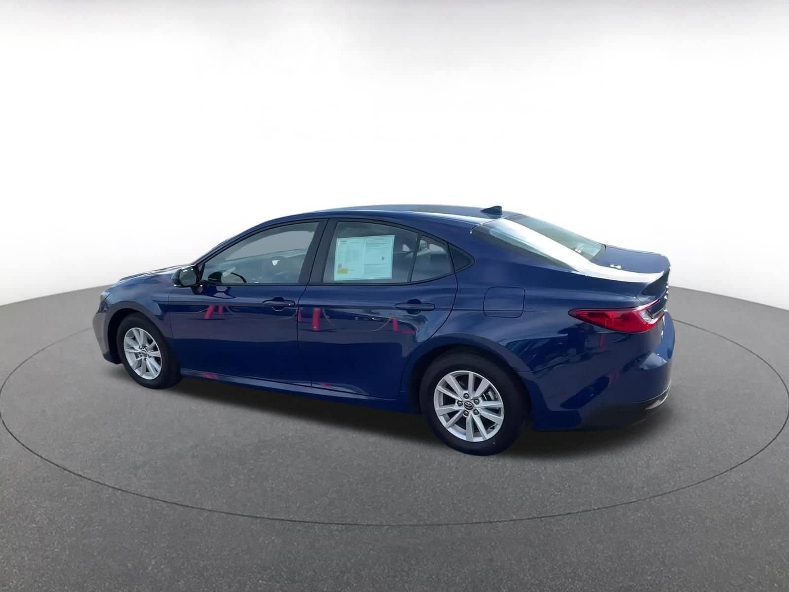 Thumbnail: 2025 Toyota Camry - 10