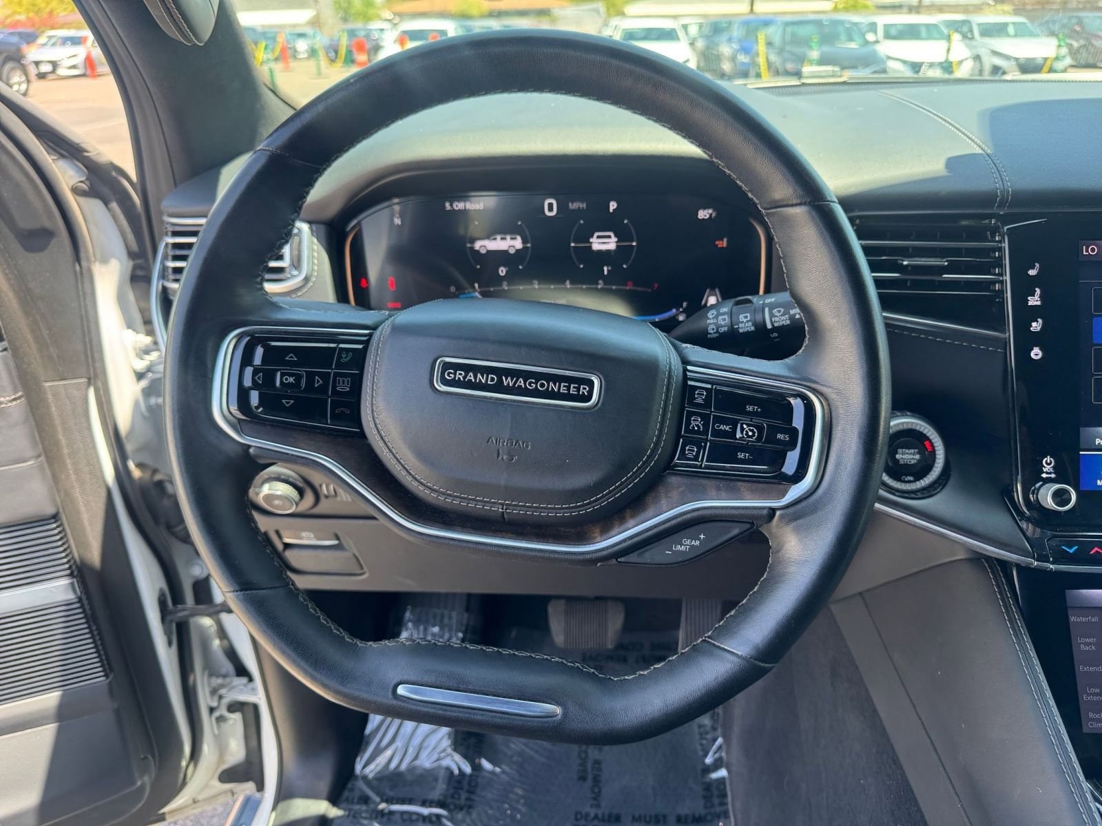 Thumbnail: 2023 Jeep Grand Wagoneer - 27