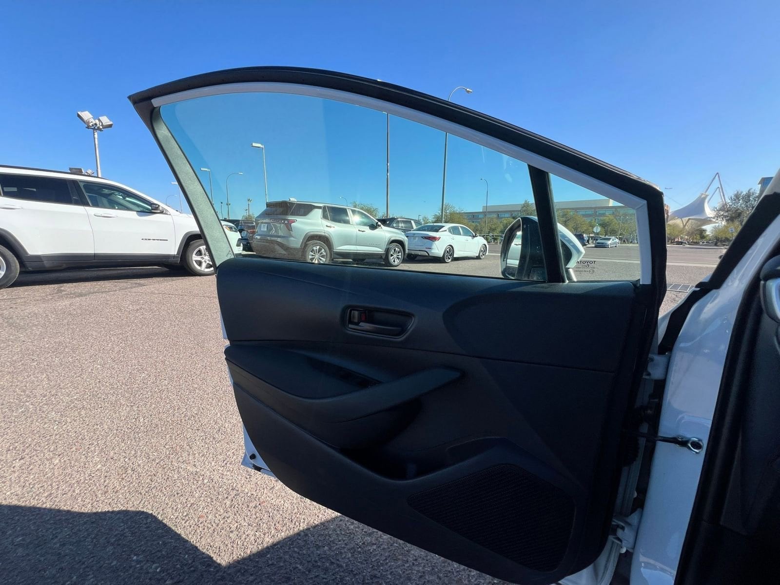 Thumbnail: 2025 Toyota Corolla - 18