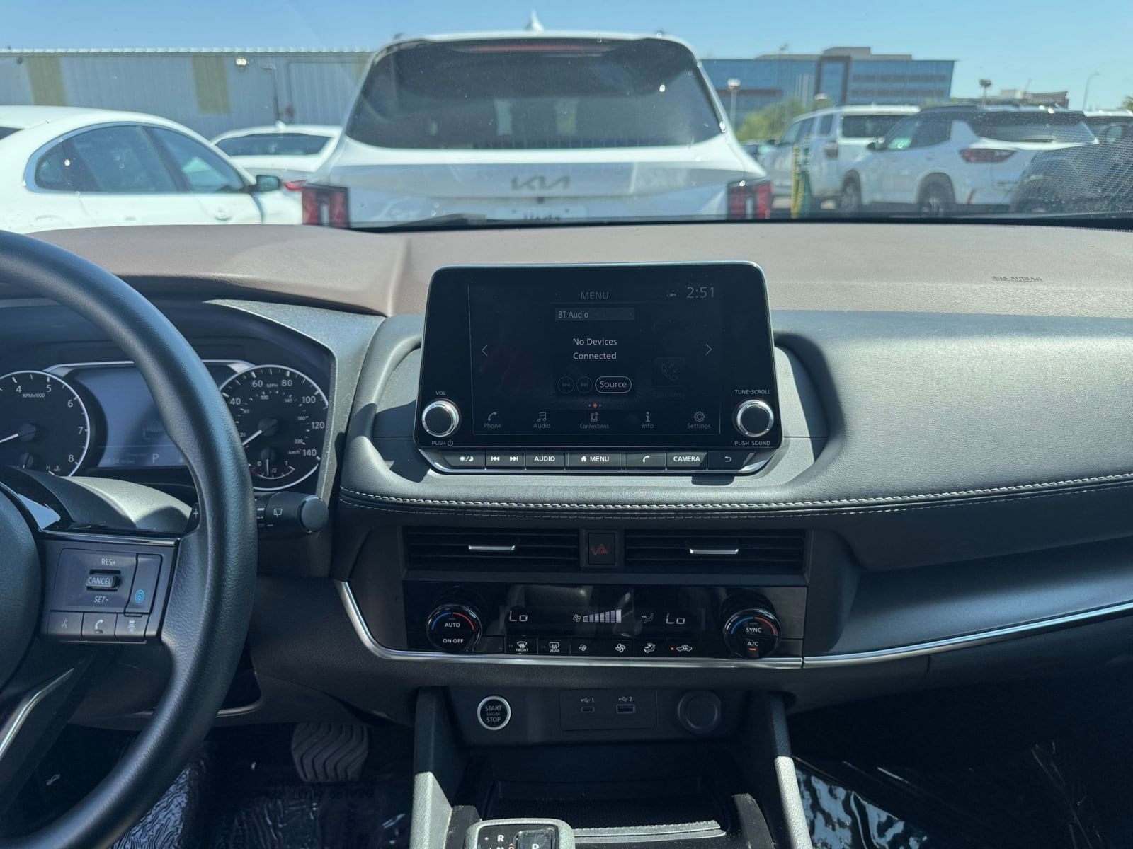 2023 Nissan Rogue SV 18