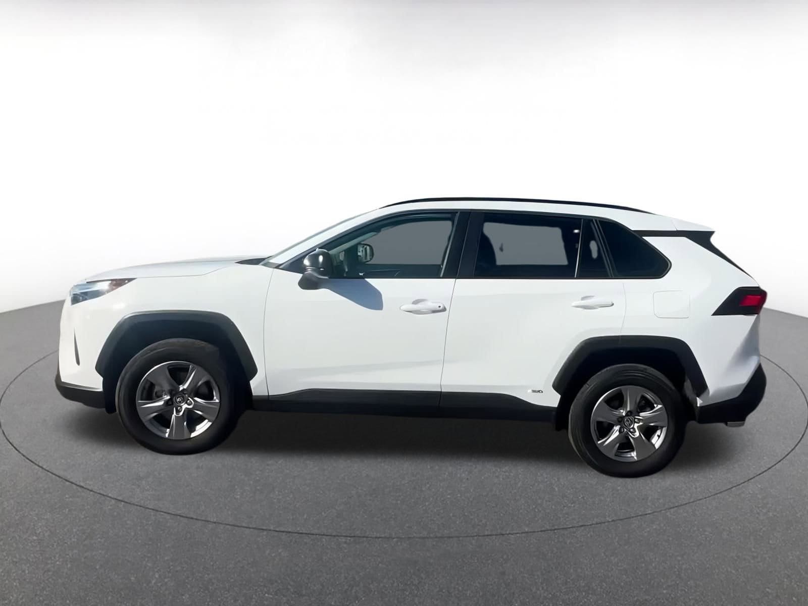 Thumbnail: 2025 Toyota RAV4 - 9