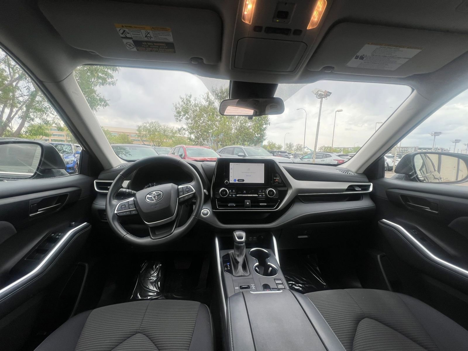 Thumbnail: 2025 Toyota Highlander - 35