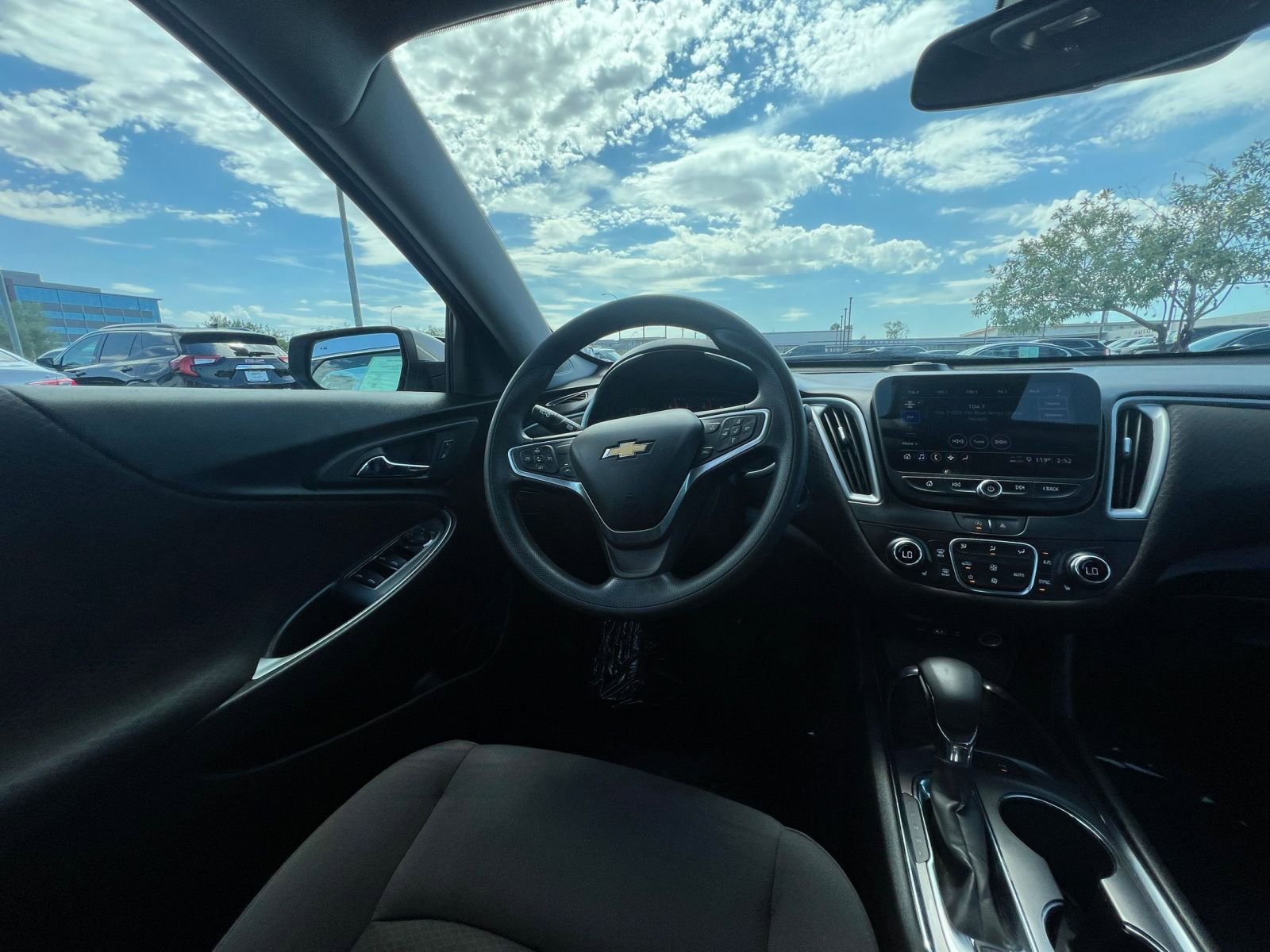 Thumbnail: 2023 Chevrolet Malibu - 34